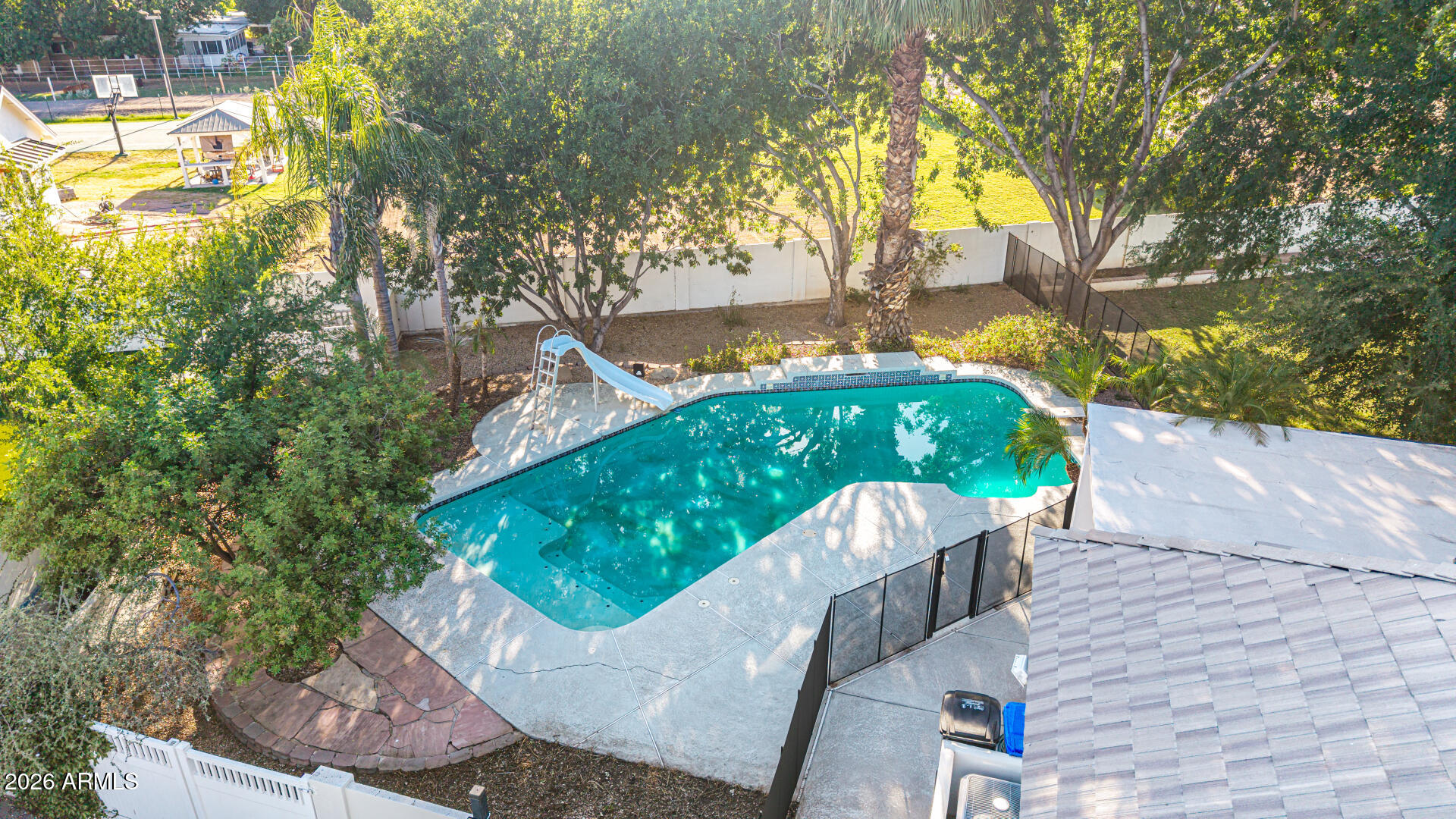 CIRCLE G SUPERSTITION RANCH - Residential
