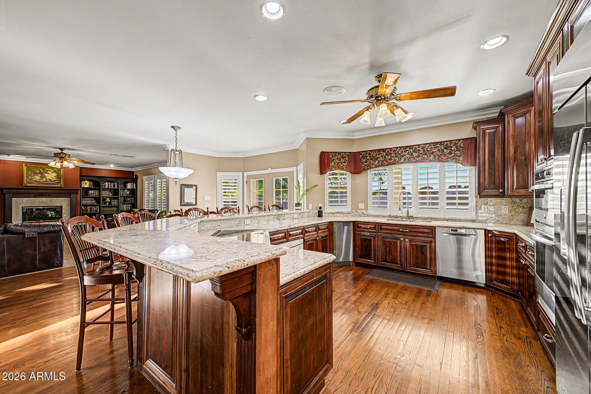 CIRCLE G SUPERSTITION RANCH - Residential