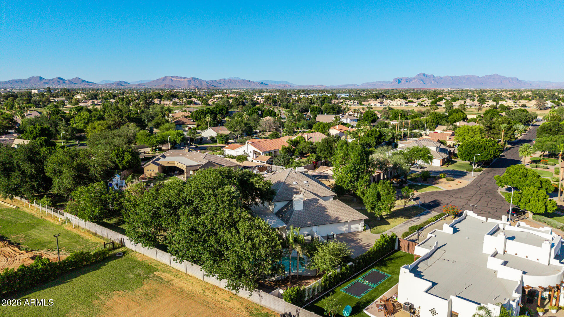 CIRCLE G SUPERSTITION RANCH - Residential