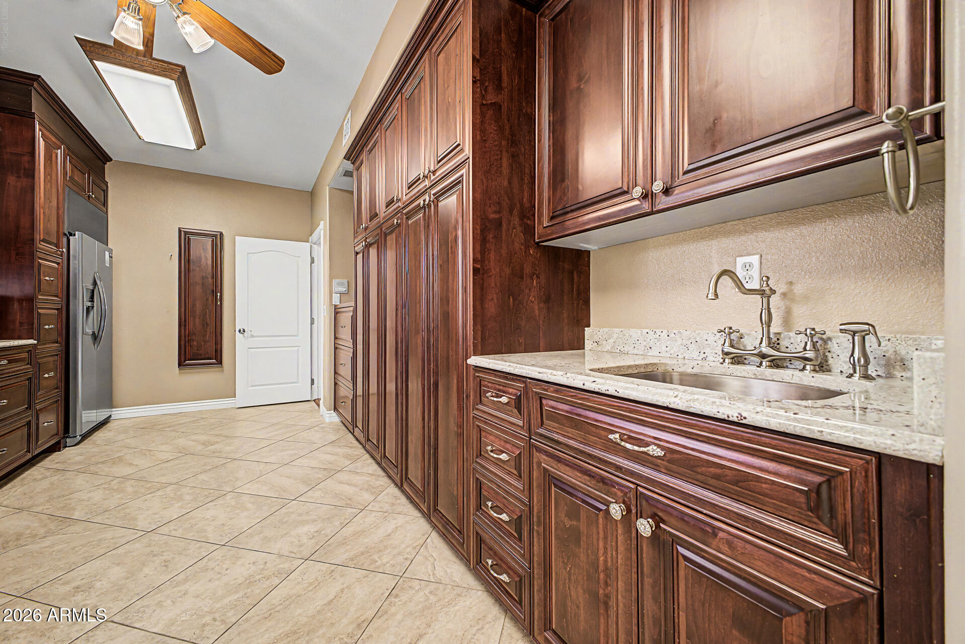 CIRCLE G SUPERSTITION RANCH - Residential