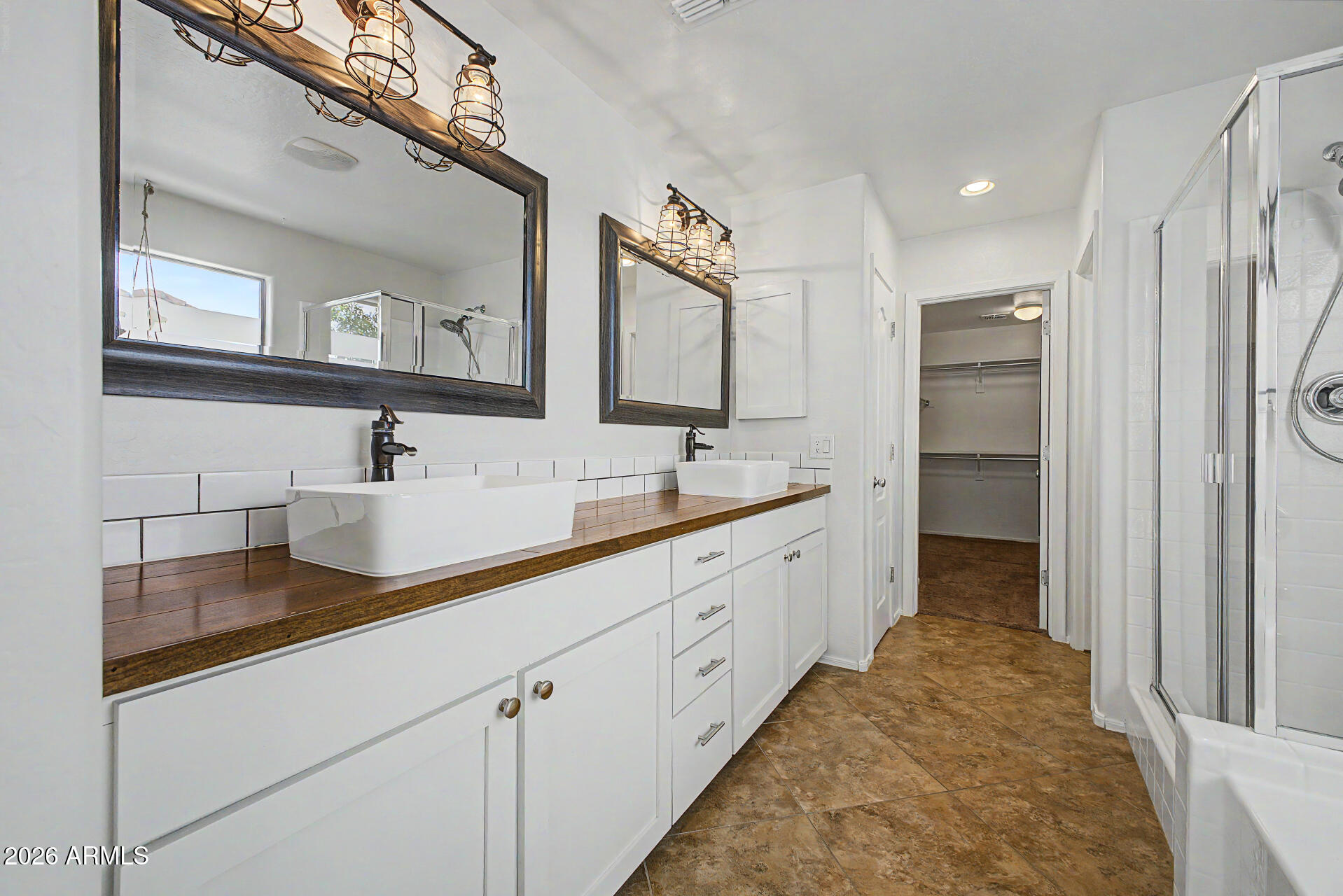 LYONS GATE PHASE 9 - Residential