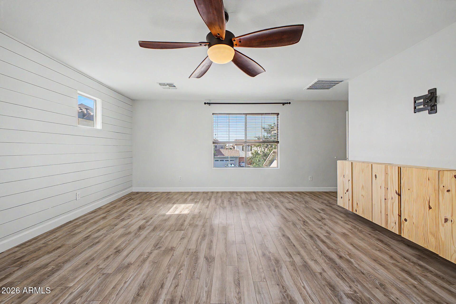LYONS GATE PHASE 9 - Residential
