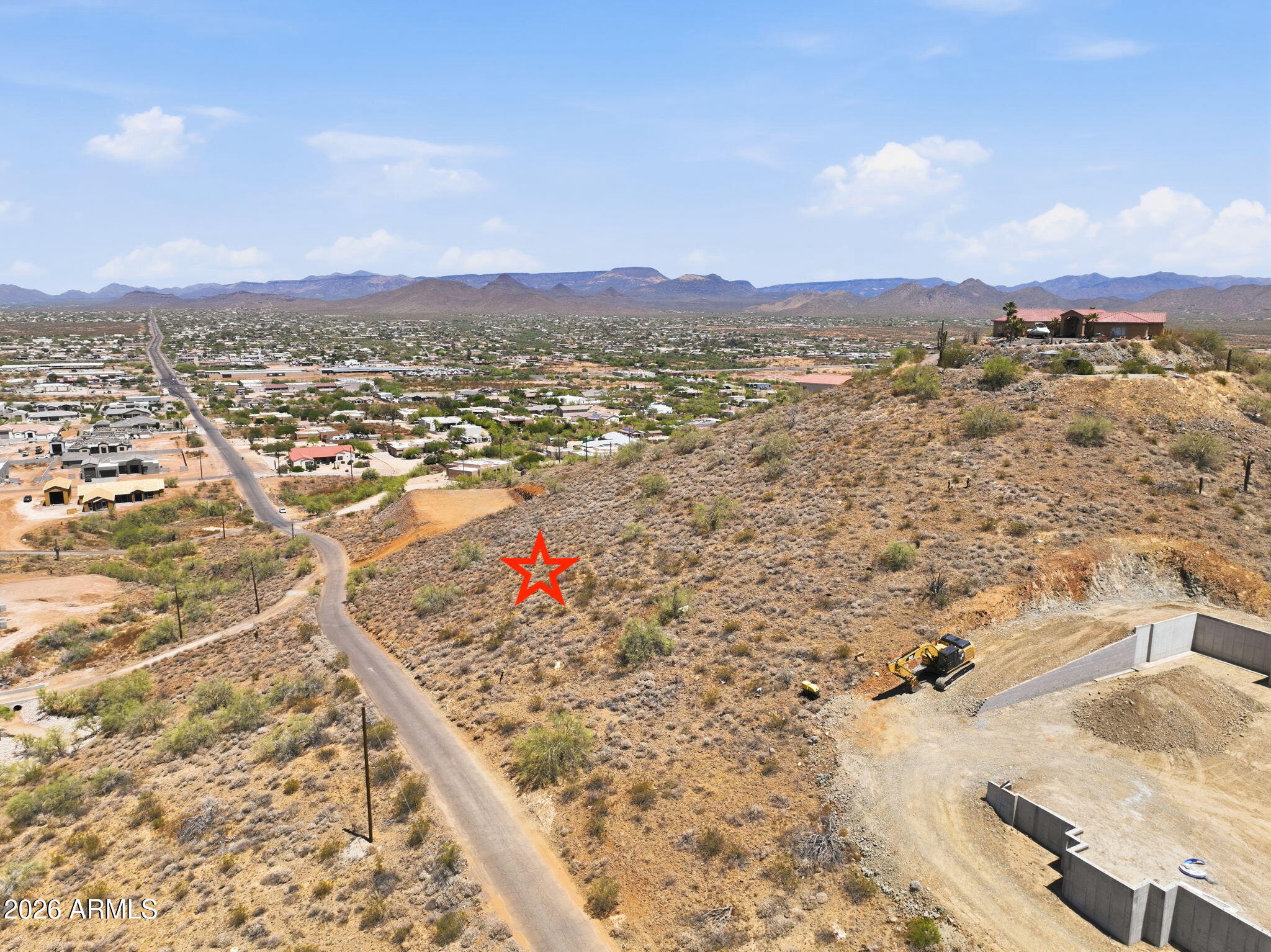 DESERT HILLS - Land