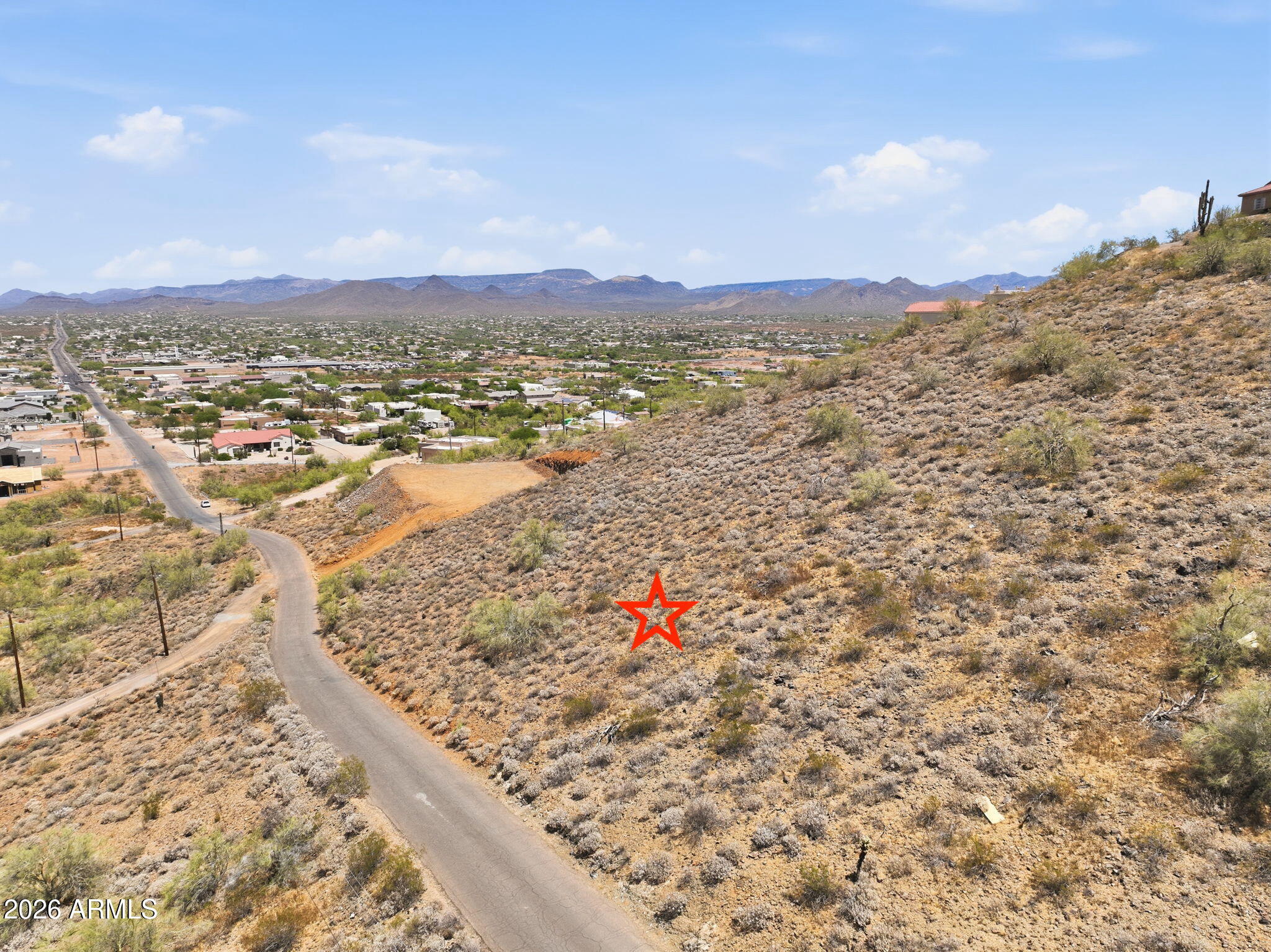 DESERT HILLS - Land