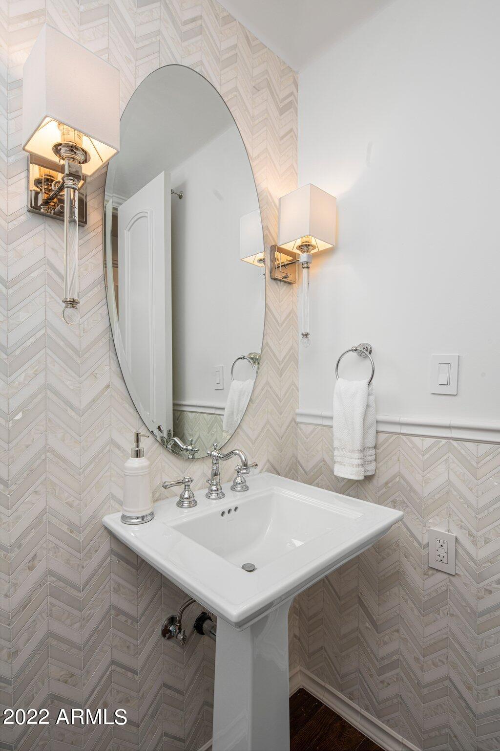 VISTA DEL CERRO LOT 1-16 TR A - Residential