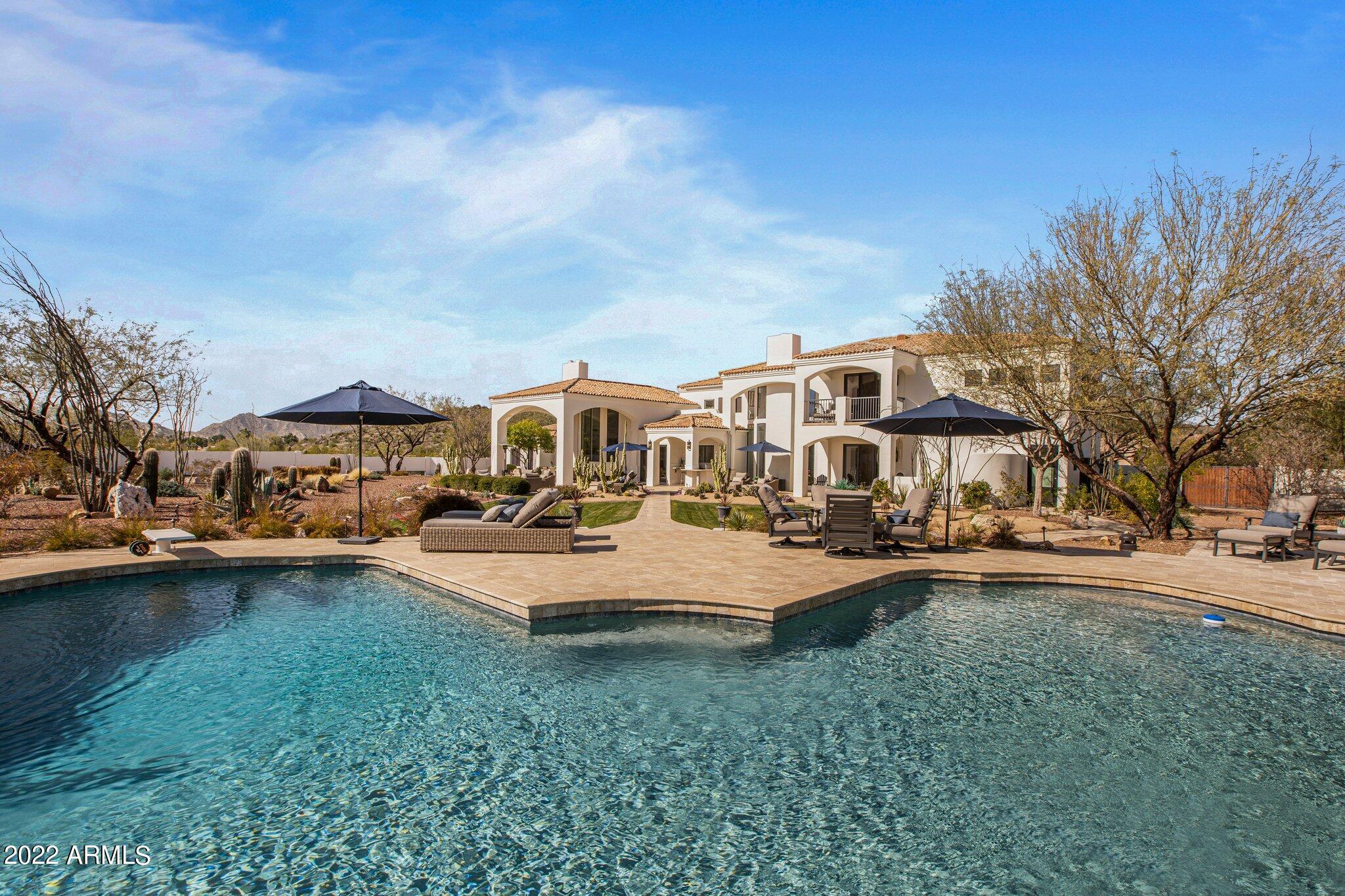 VISTA DEL CERRO LOT 1-16 TR A - Residential