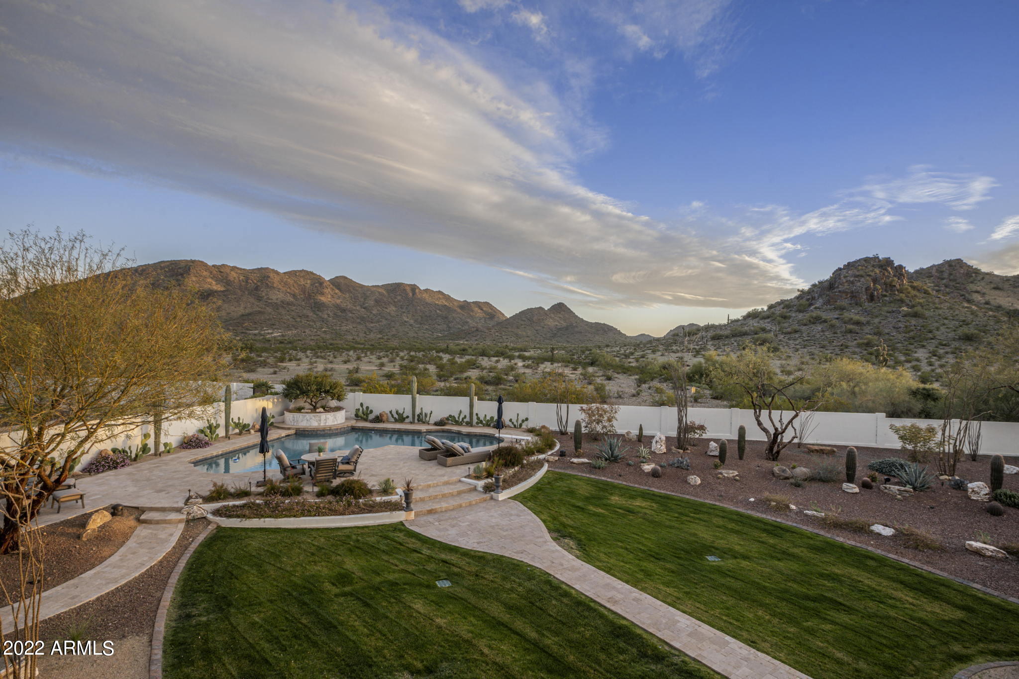 VISTA DEL CERRO LOT 1-16 TR A - Residential