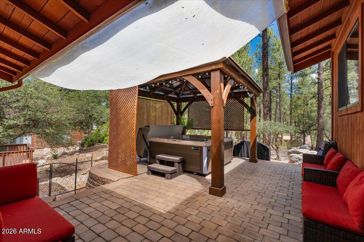HIDDEN VALLEY RANCH - Residential
