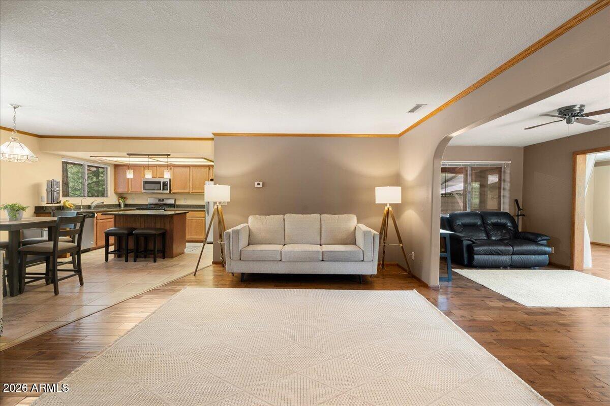HIDDEN VALLEY RANCH - Residential