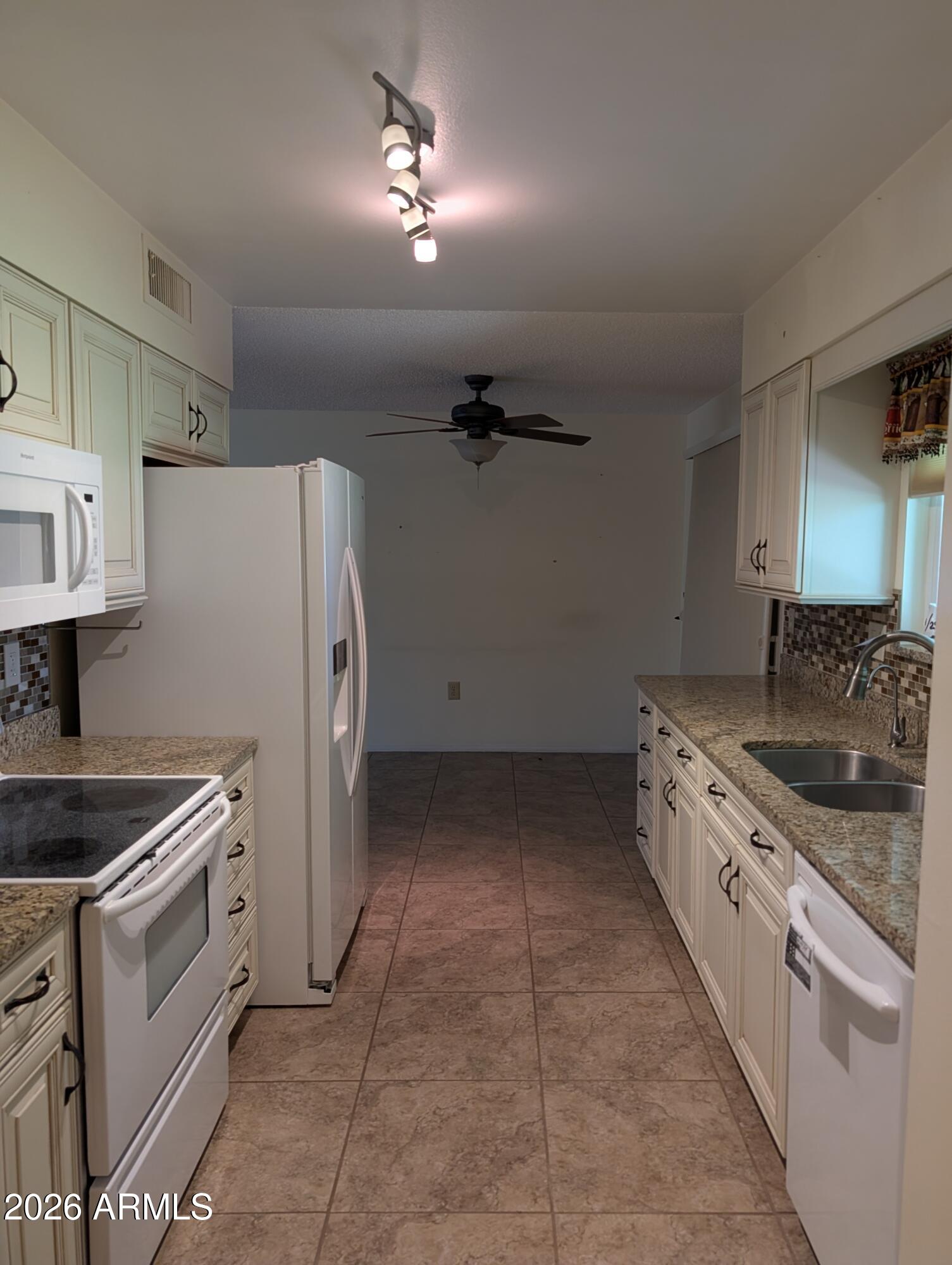 SUN CITY 20 - Residential