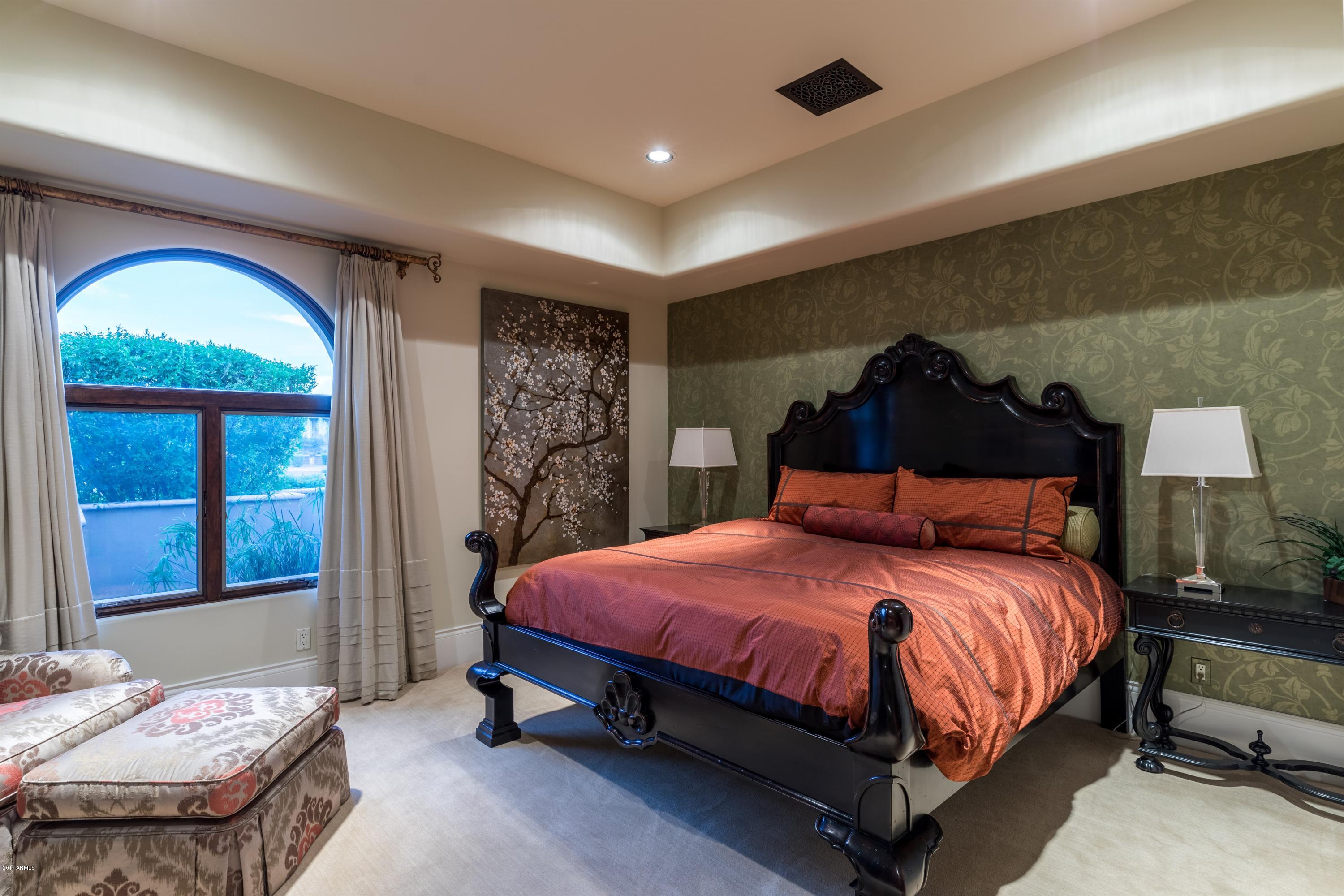 Hummingbird Place - Residential