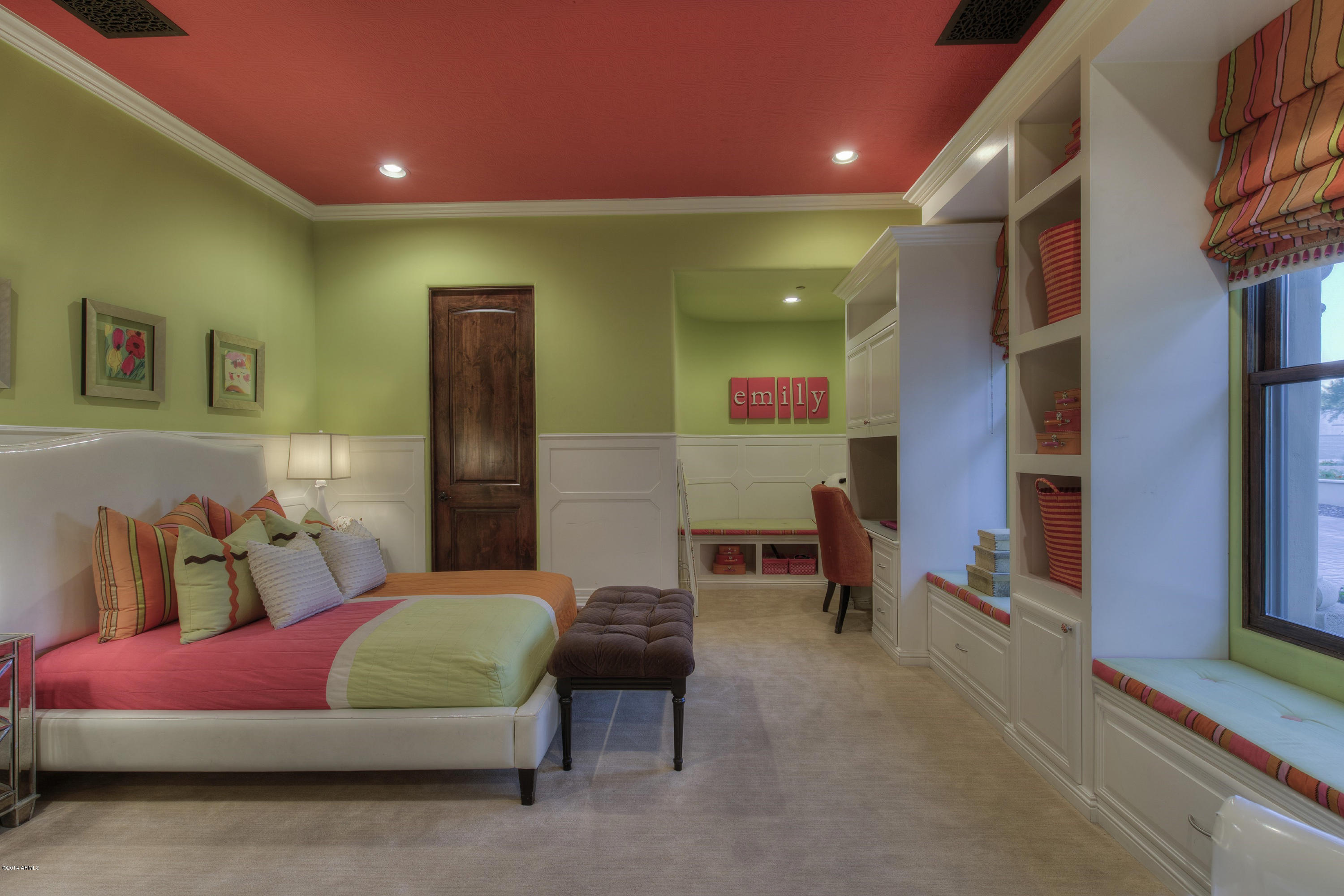 Hummingbird Place - Residential
