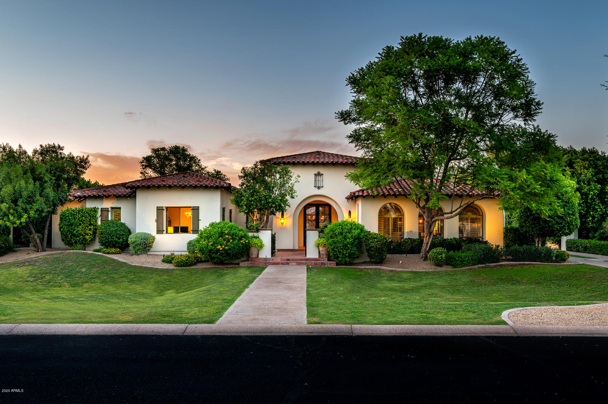 6500 CAMELBACK AMD - Residential