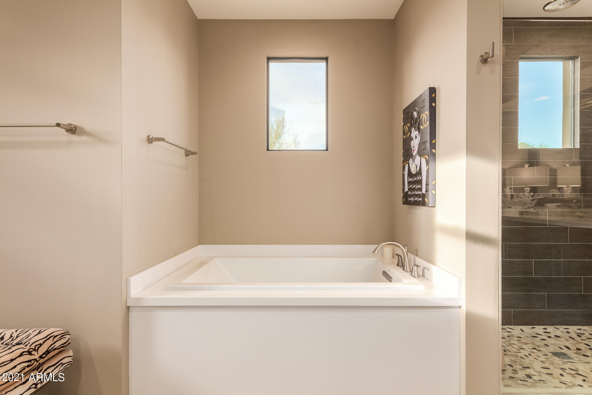 DESERT MOUNTAIN PHASE 1 UNIT 2 LOT 206-335 TR A - Residential