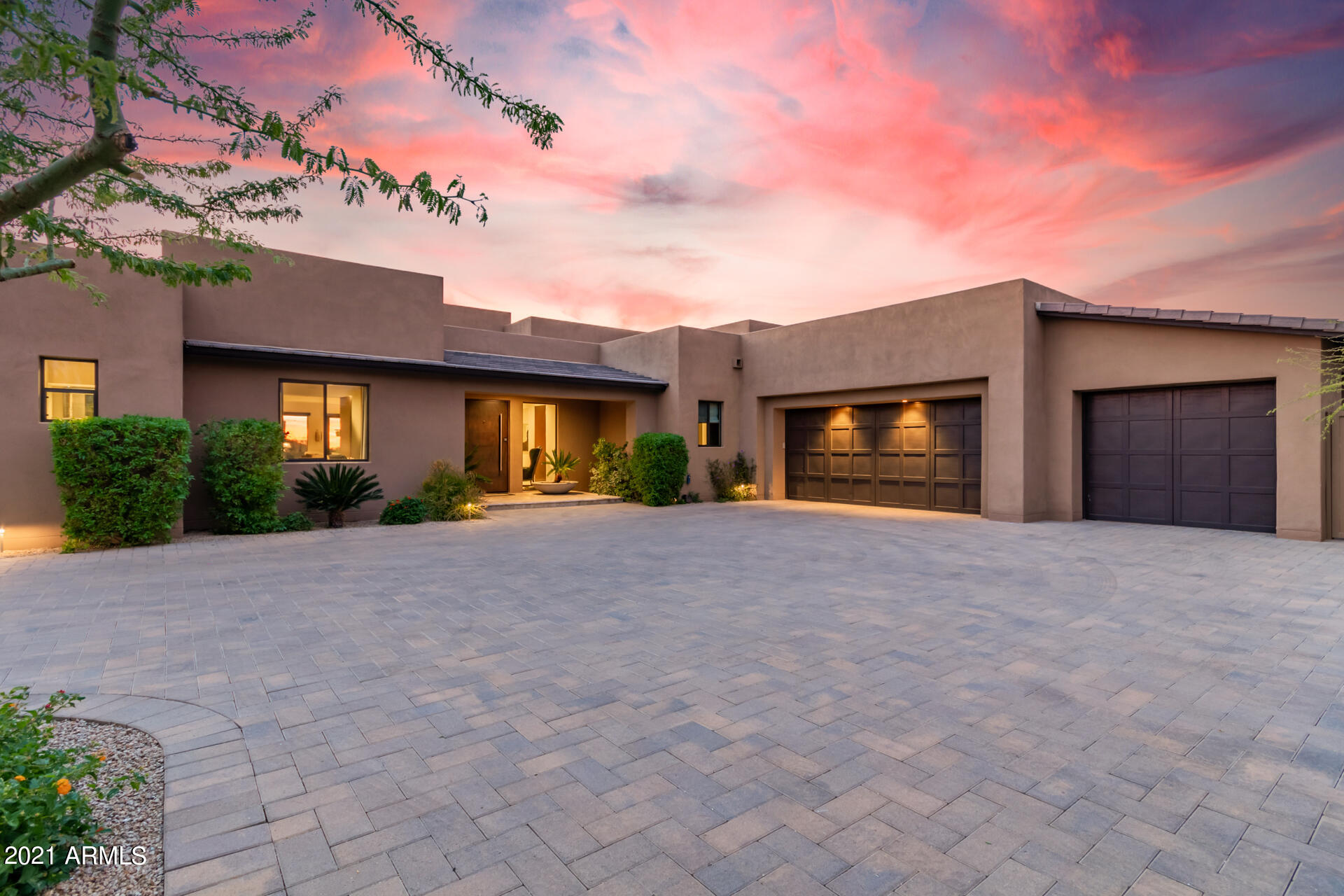DESERT MOUNTAIN PHASE 1 UNIT 2 LOT 206-335 TR A - Residential