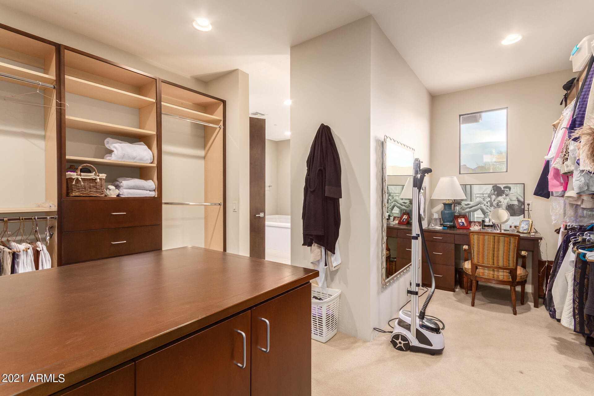 DESERT MOUNTAIN PHASE 1 UNIT 2 LOT 206-335 TR A - Residential
