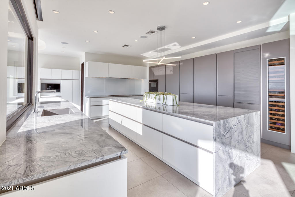 LA PLACE DU SOMMET LOT 1-31 TR A-C - Residential