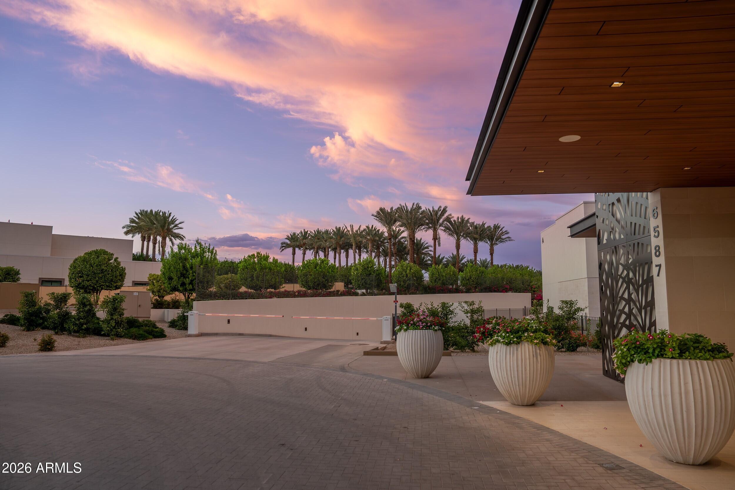 Ritz-Carlton Paradise Valley - Residential