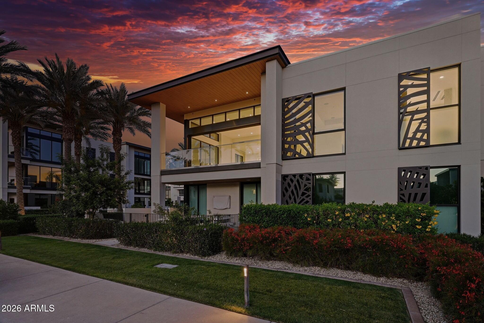 Ritz-Carlton Paradise Valley - Residential