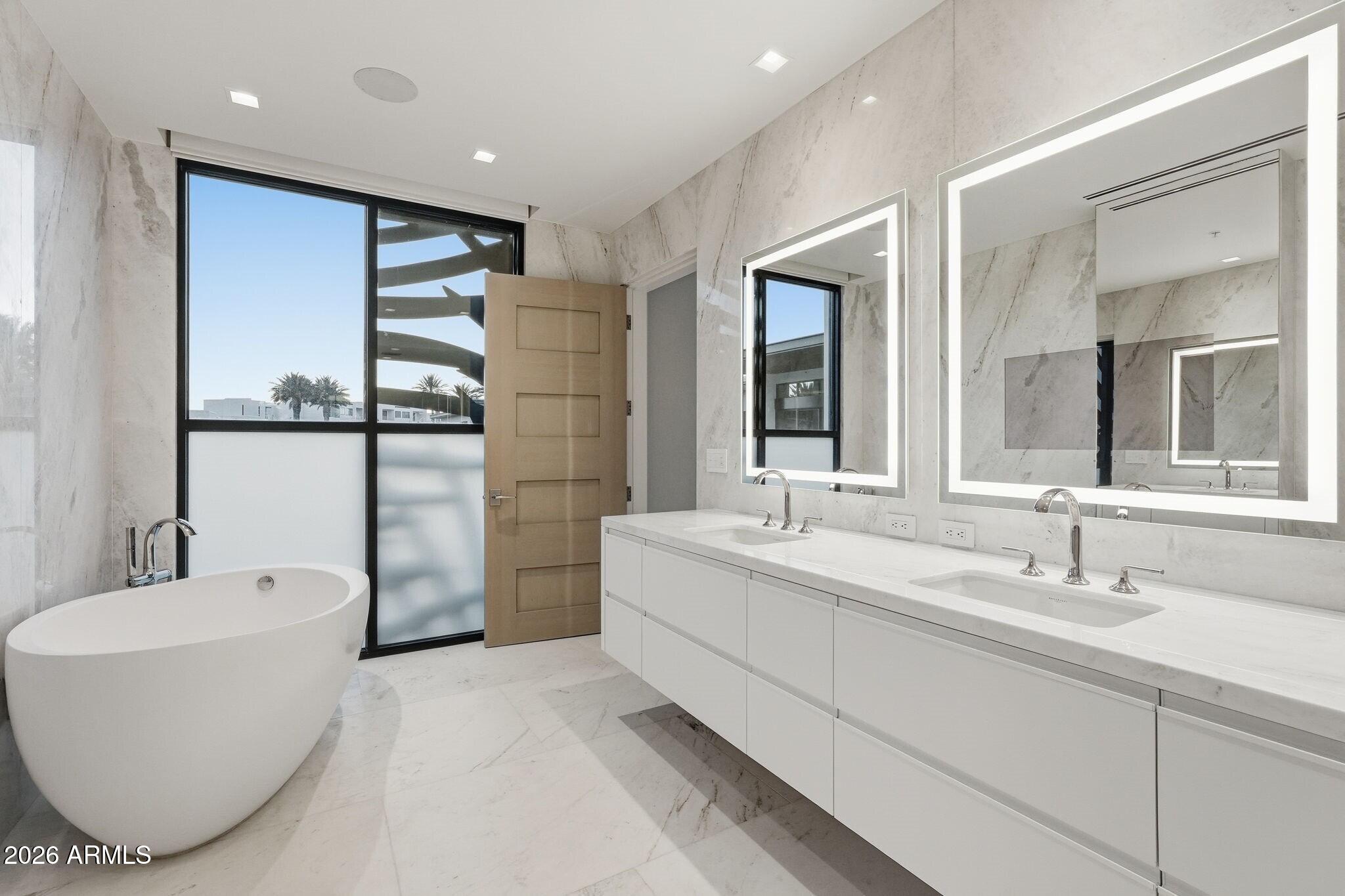 Ritz-Carlton Paradise Valley - Residential