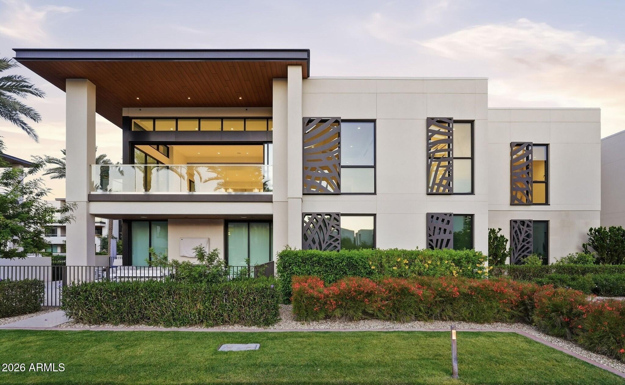 Ritz-Carlton Paradise Valley - Residential