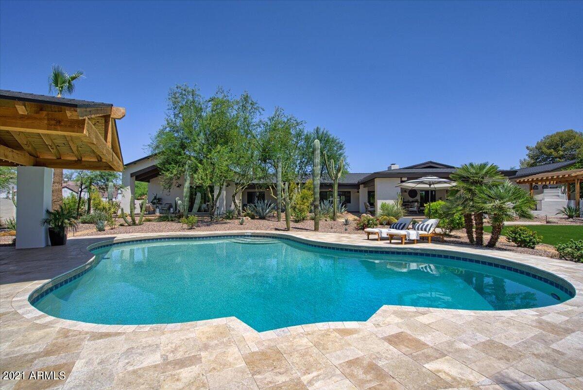 DESERT WIND - Residential