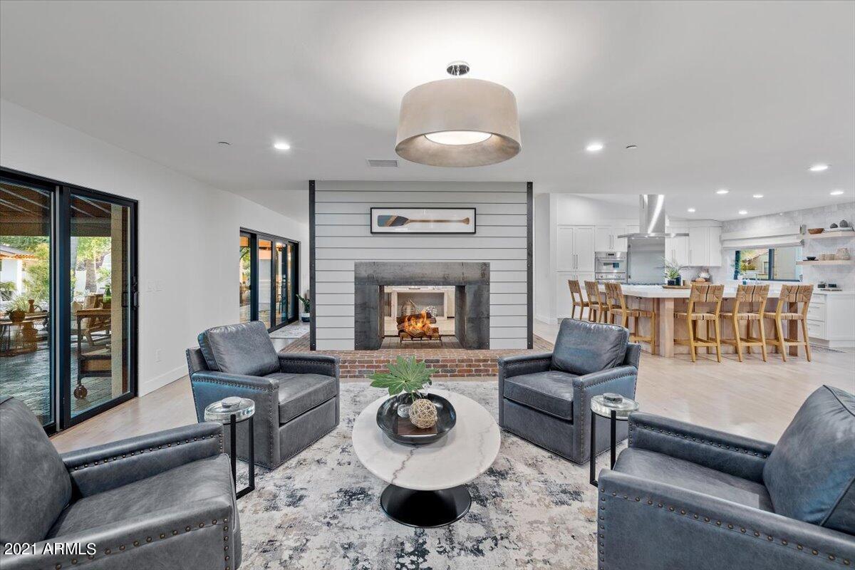 DESERT WIND - Residential