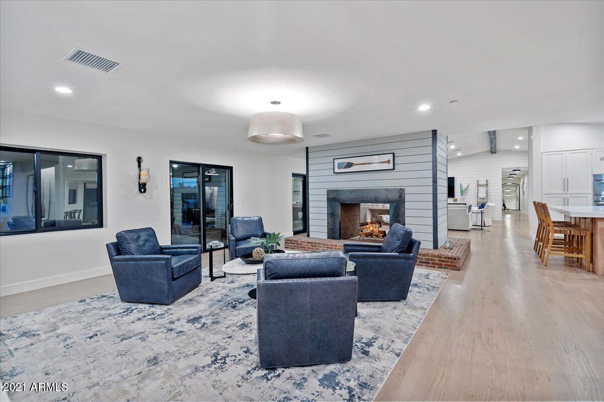 DESERT WIND - Residential