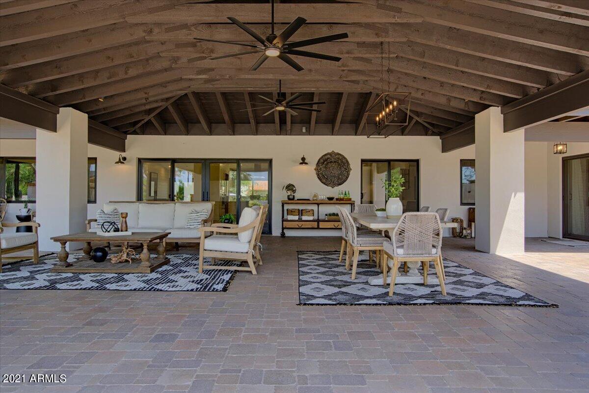 DESERT WIND - Residential