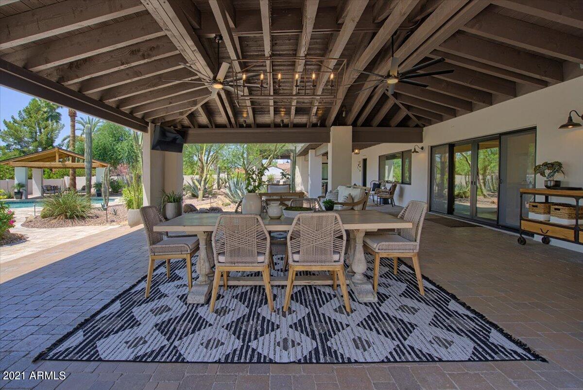 DESERT WIND - Residential