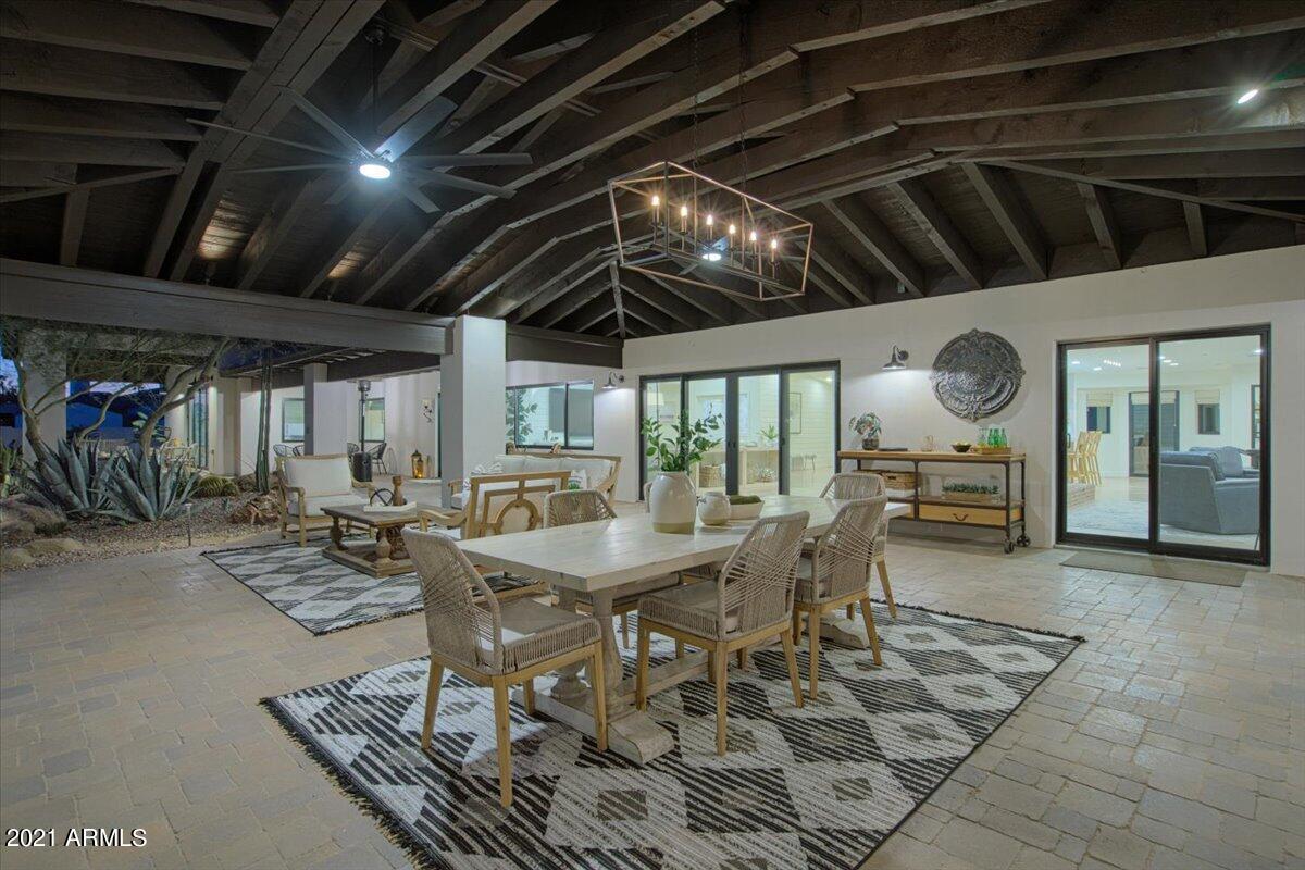 DESERT WIND - Residential