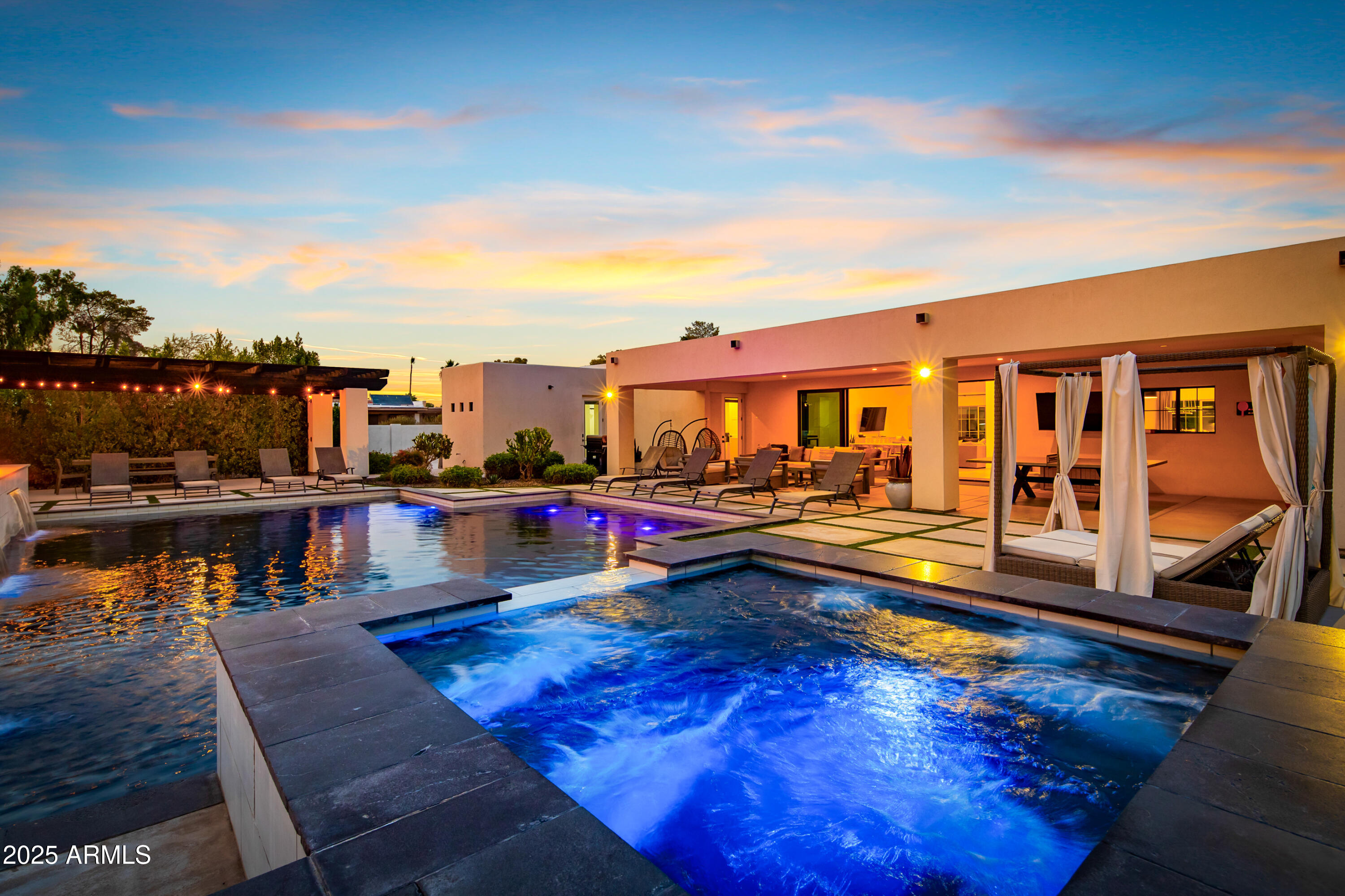 THUNDERBIRD EAST 3 - Residential