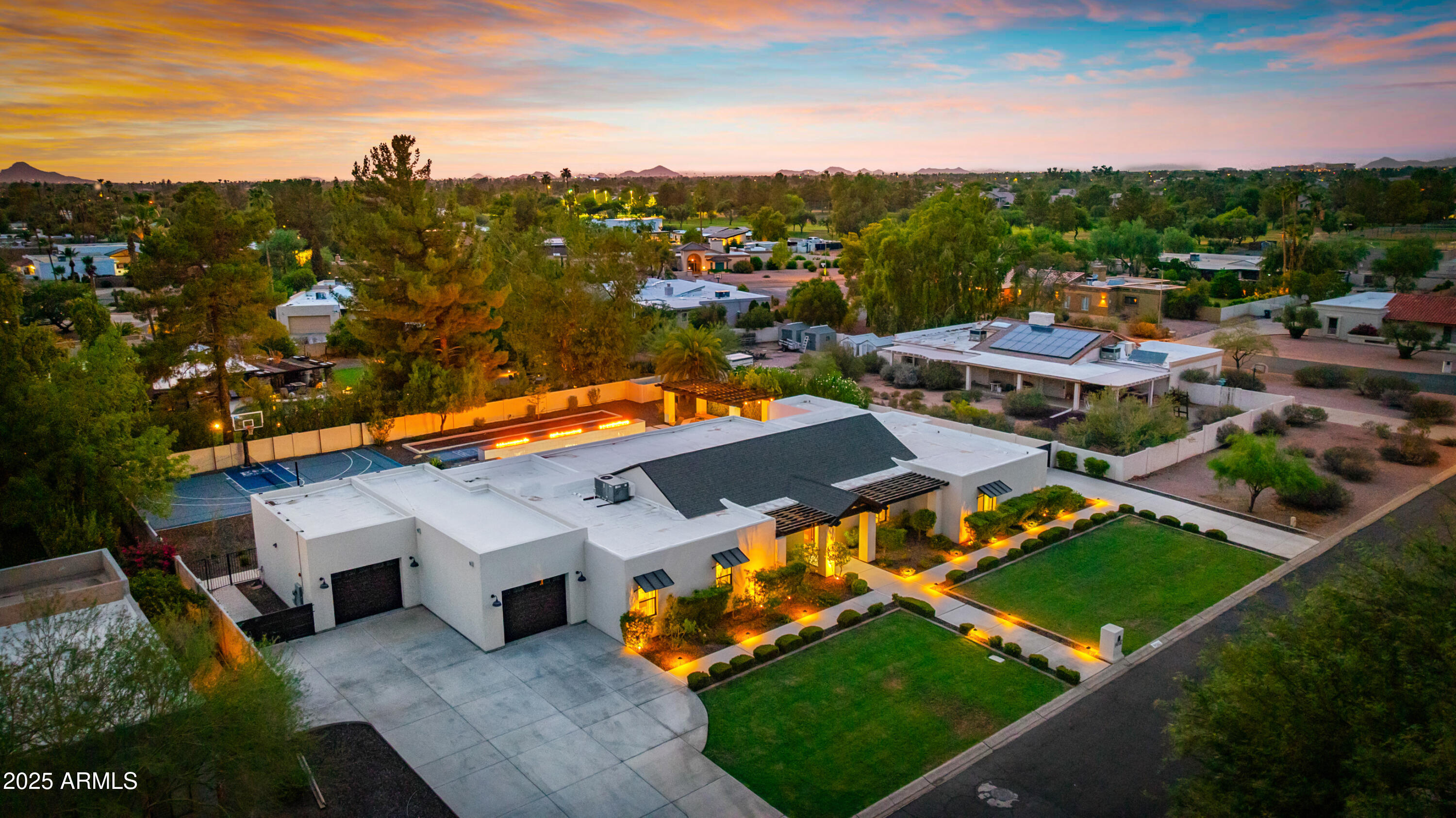 THUNDERBIRD EAST 3 - Residential