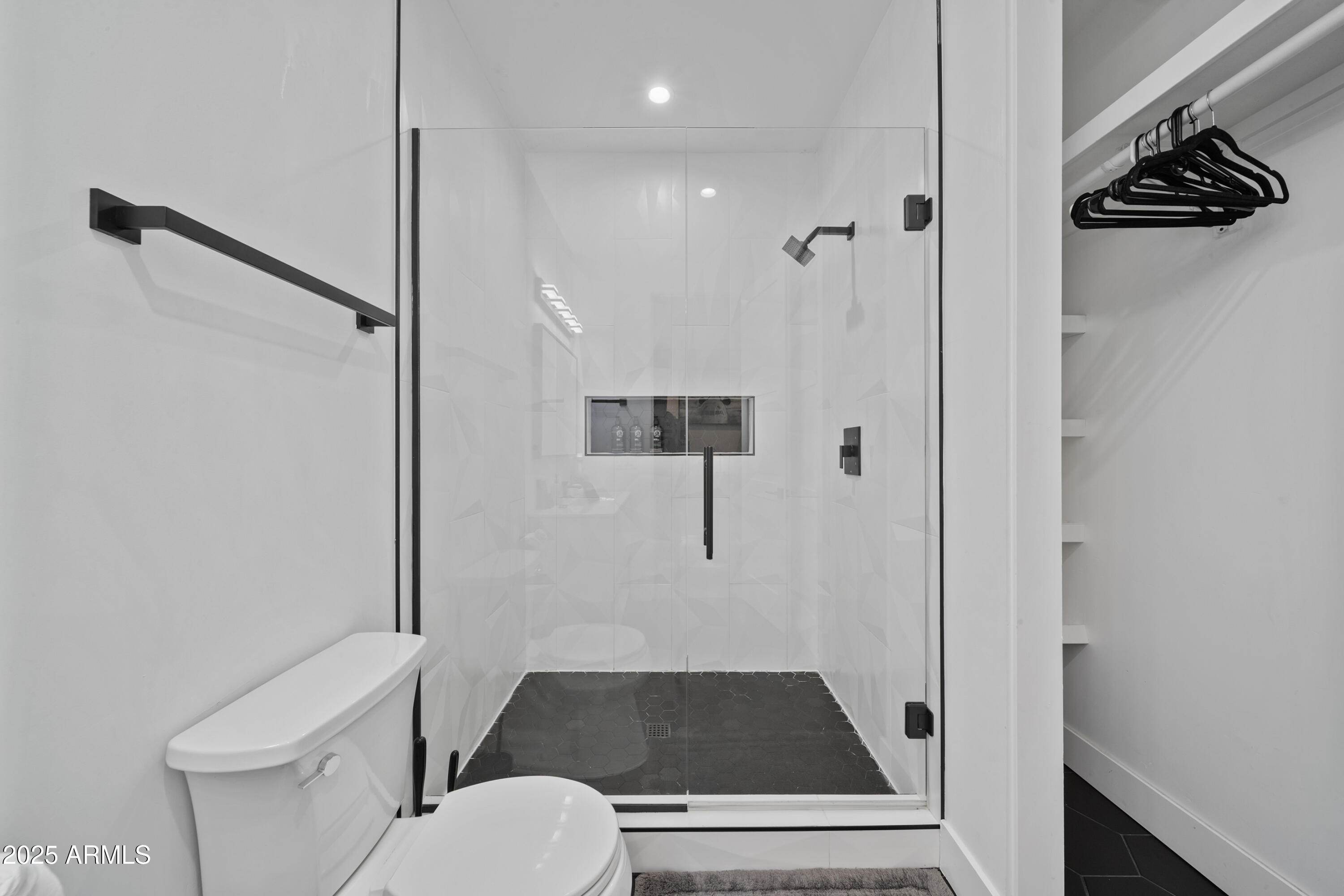 THUNDERBIRD EAST 3 - Residential