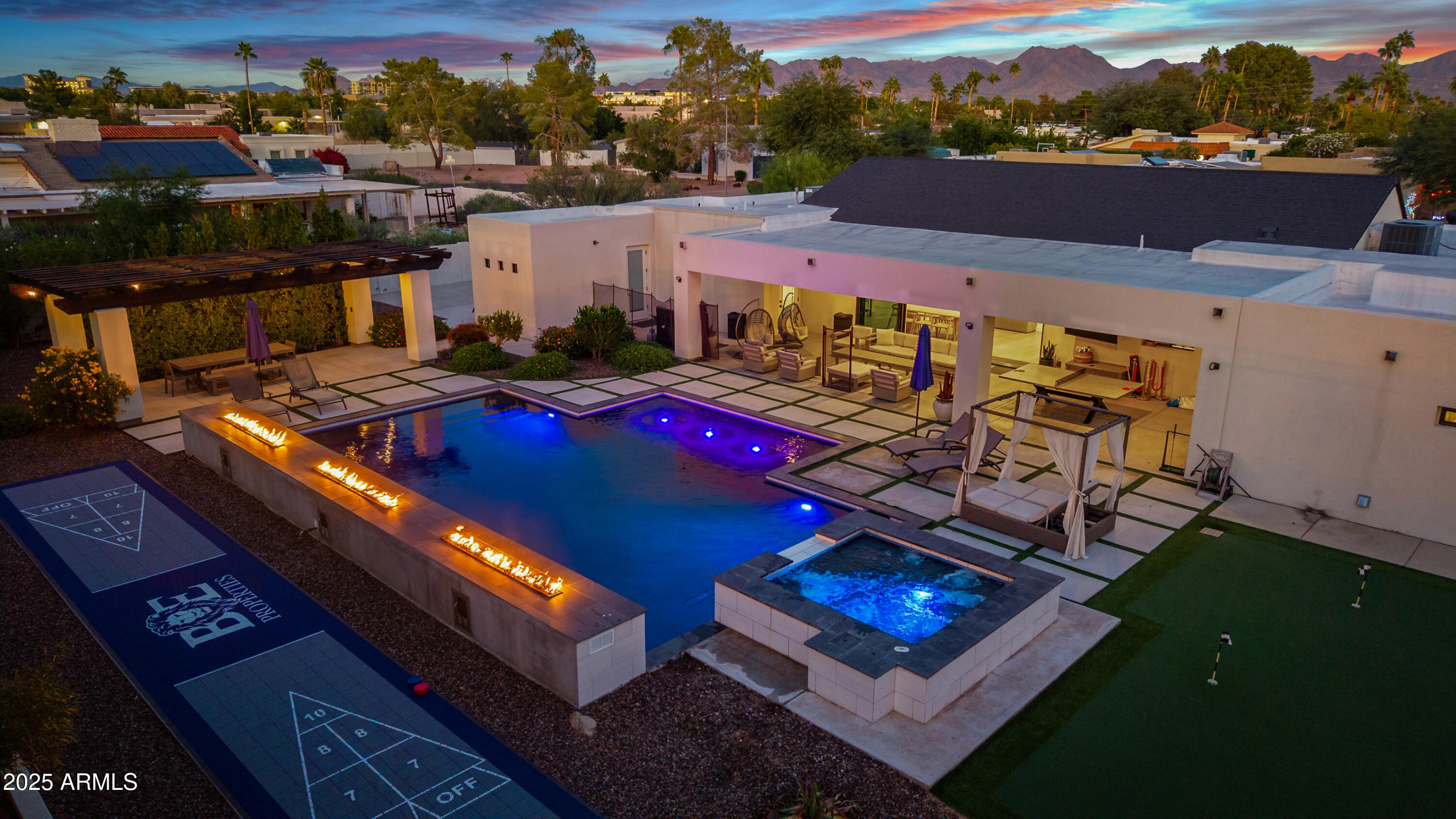 THUNDERBIRD EAST 3 - Residential
