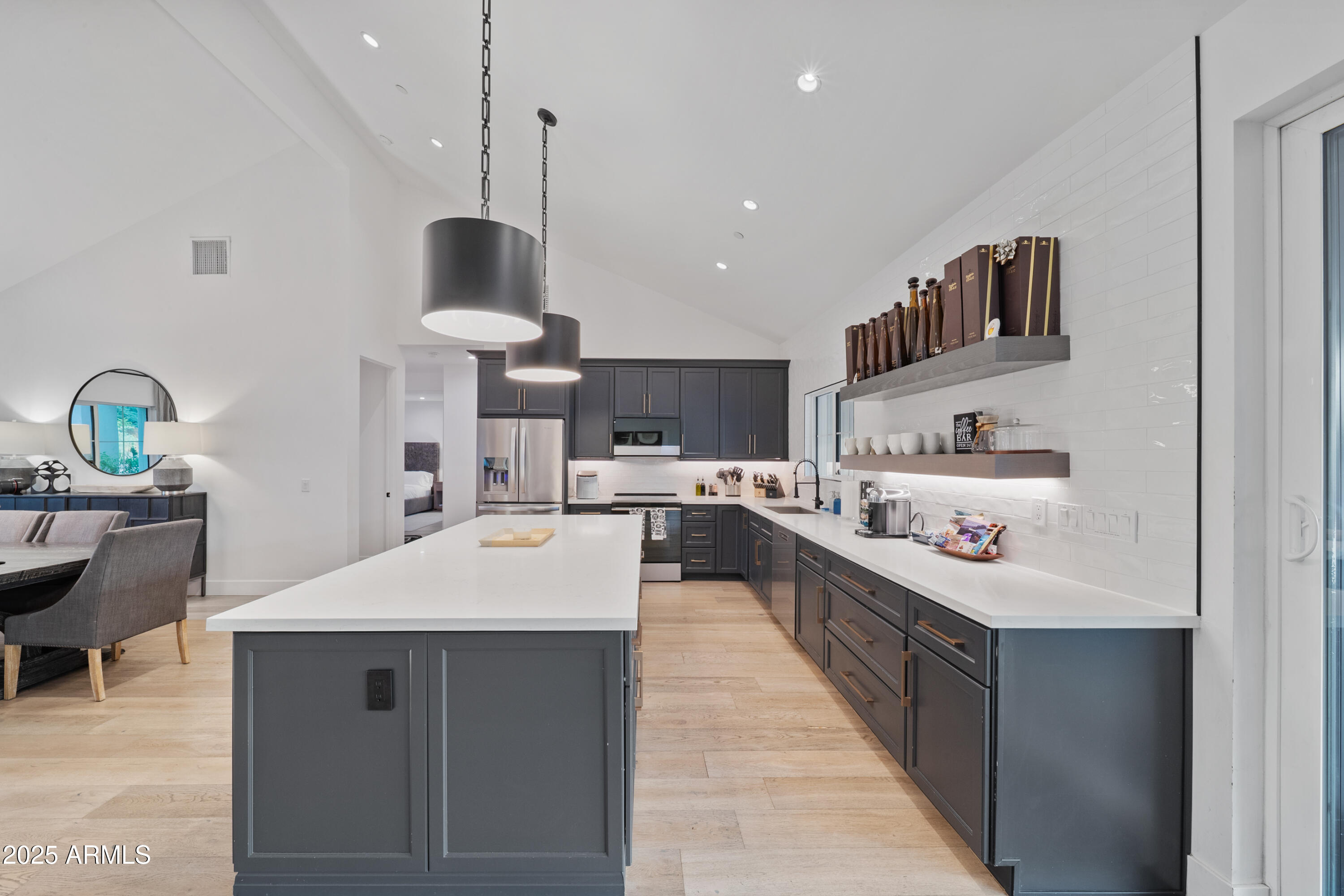 THUNDERBIRD EAST 3 - Residential