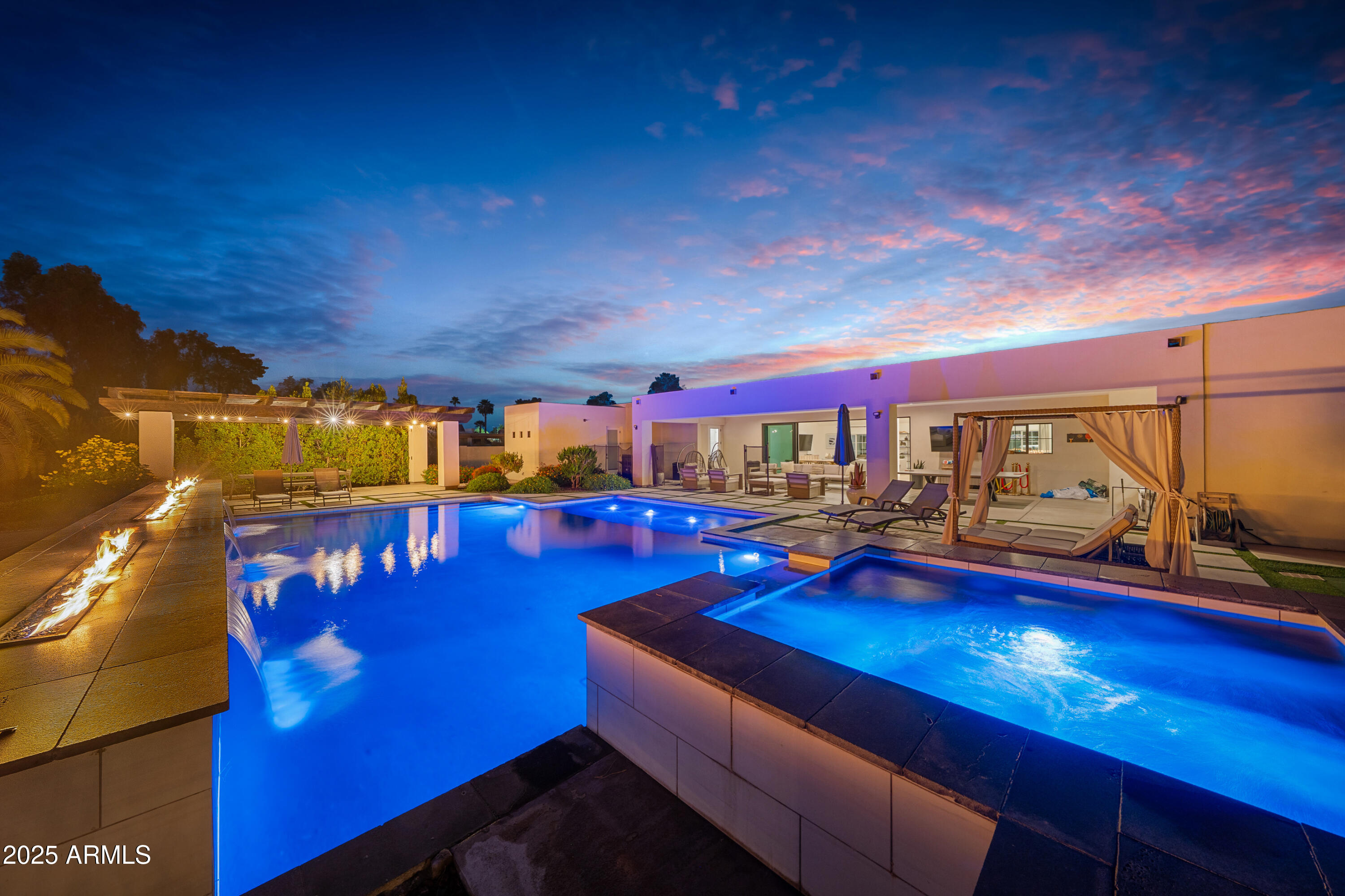 THUNDERBIRD EAST 3 - Residential