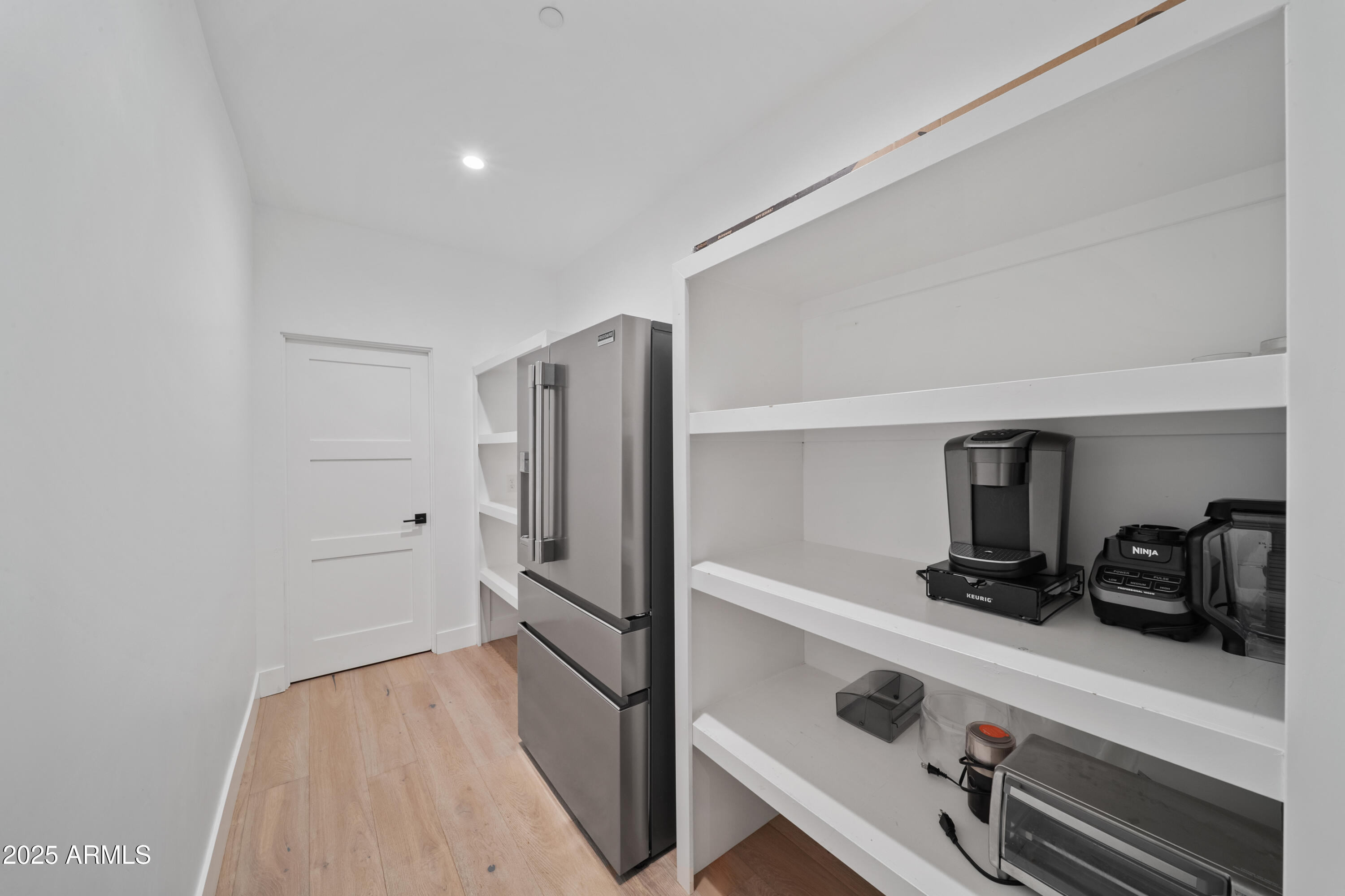 THUNDERBIRD EAST 3 - Residential
