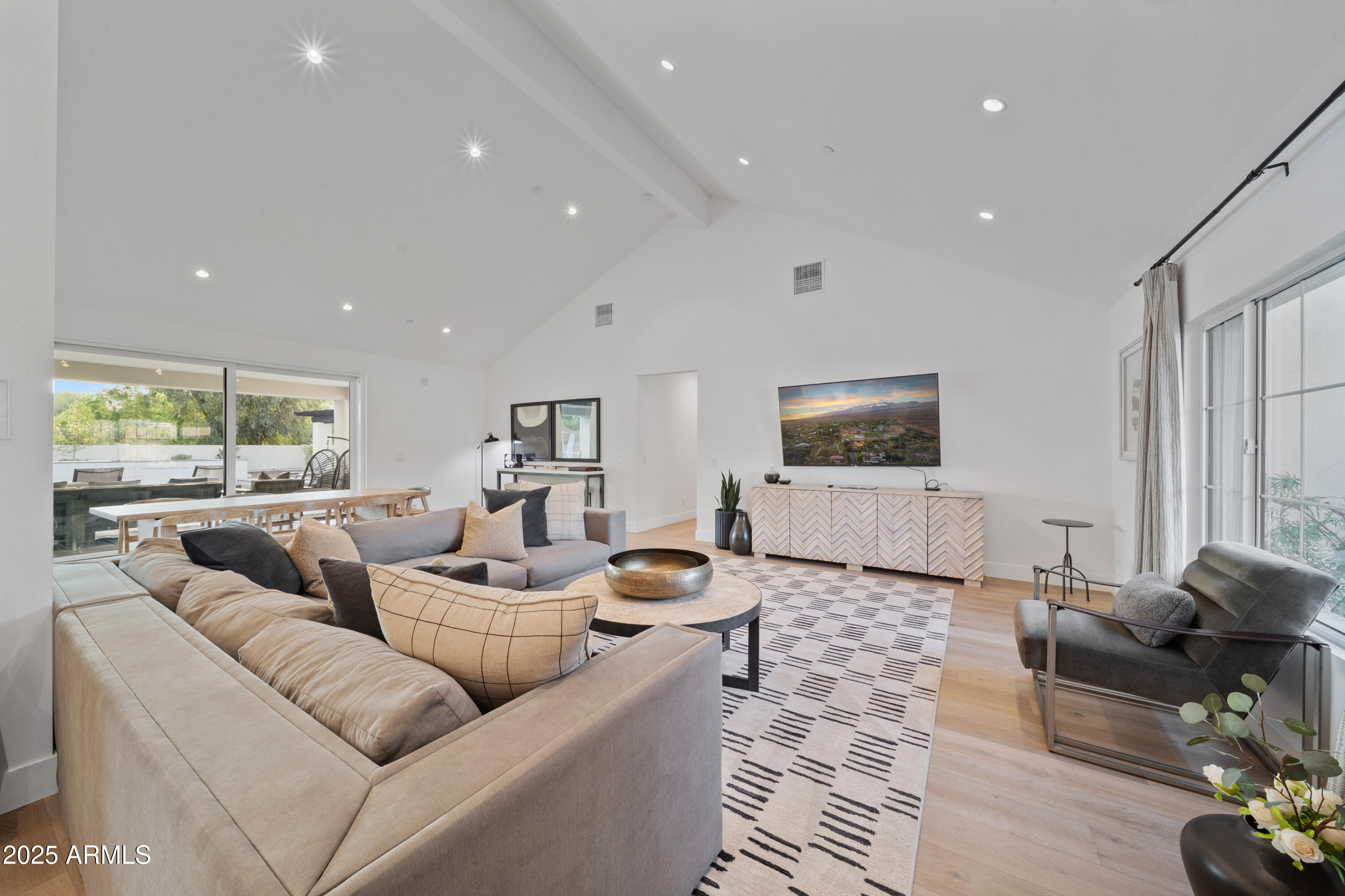 THUNDERBIRD EAST 3 - Residential