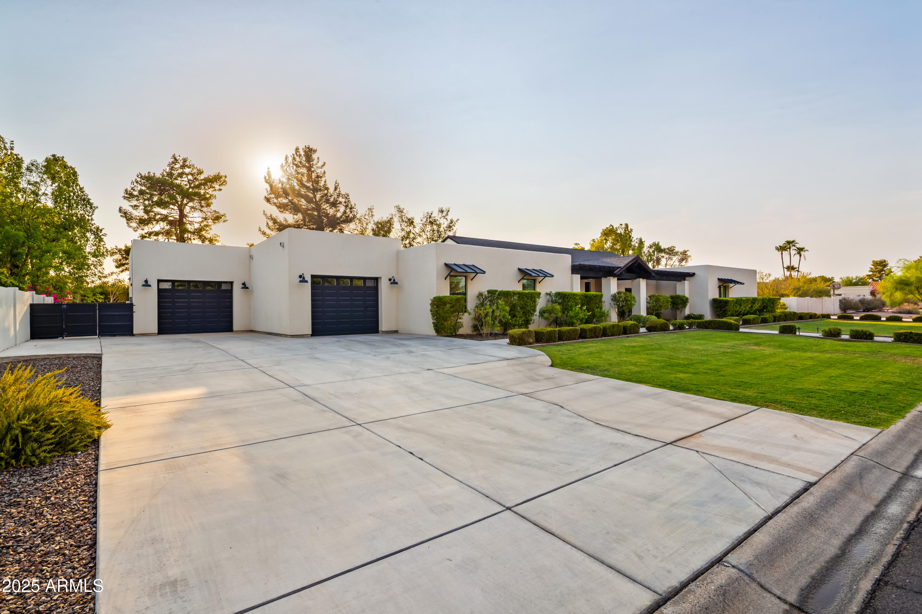 THUNDERBIRD EAST 3 - Residential
