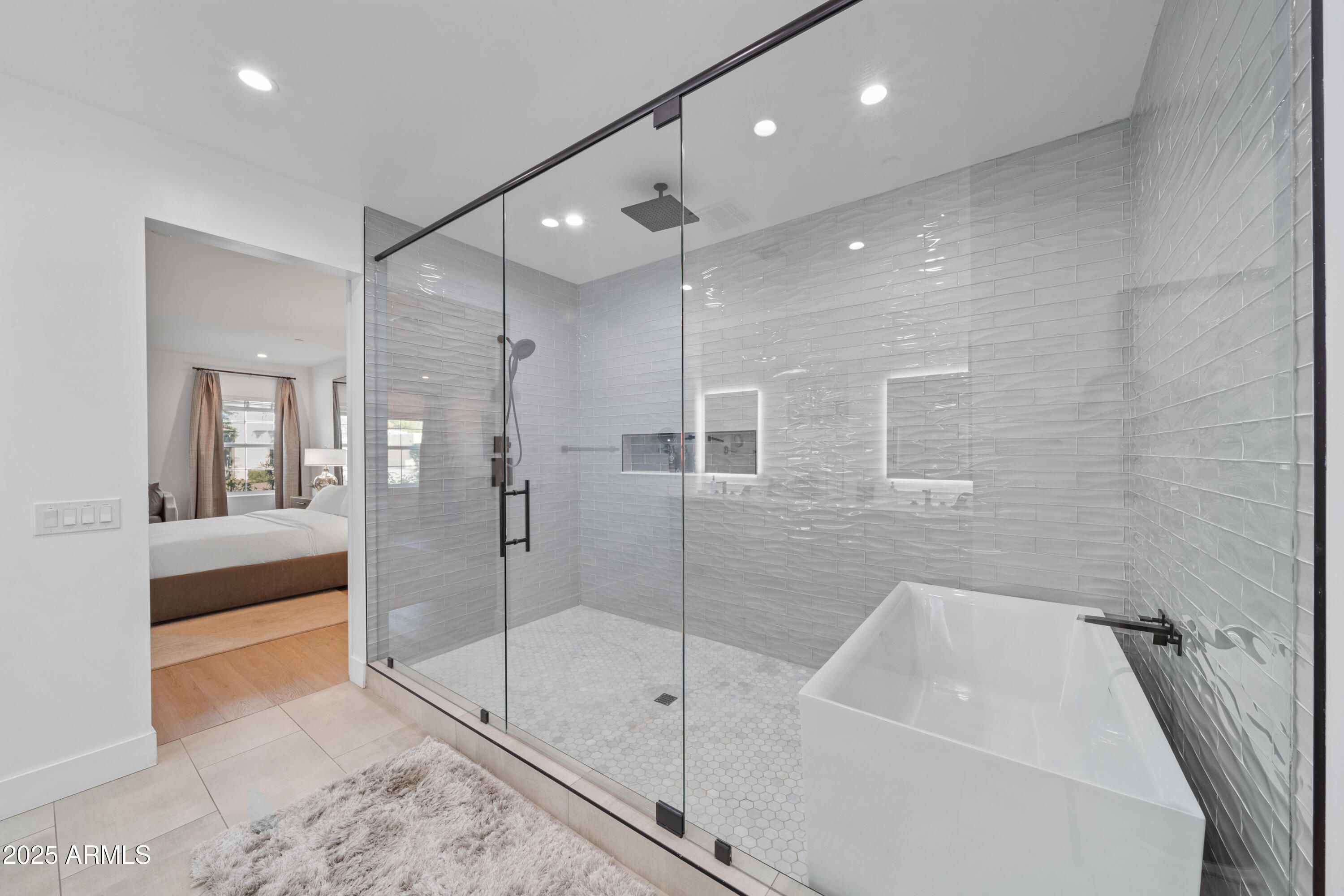 THUNDERBIRD EAST 3 - Residential