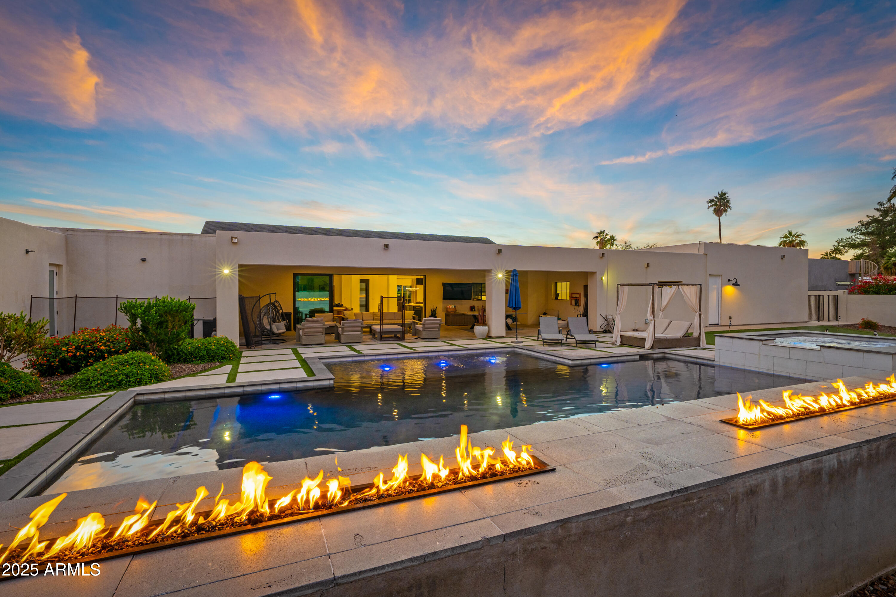 THUNDERBIRD EAST 3 - Residential