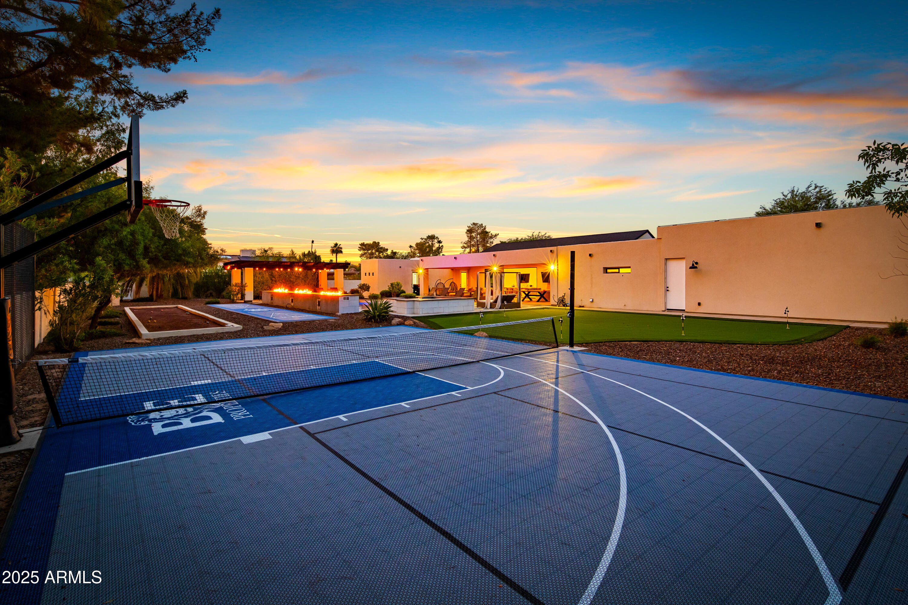 THUNDERBIRD EAST 3 - Residential