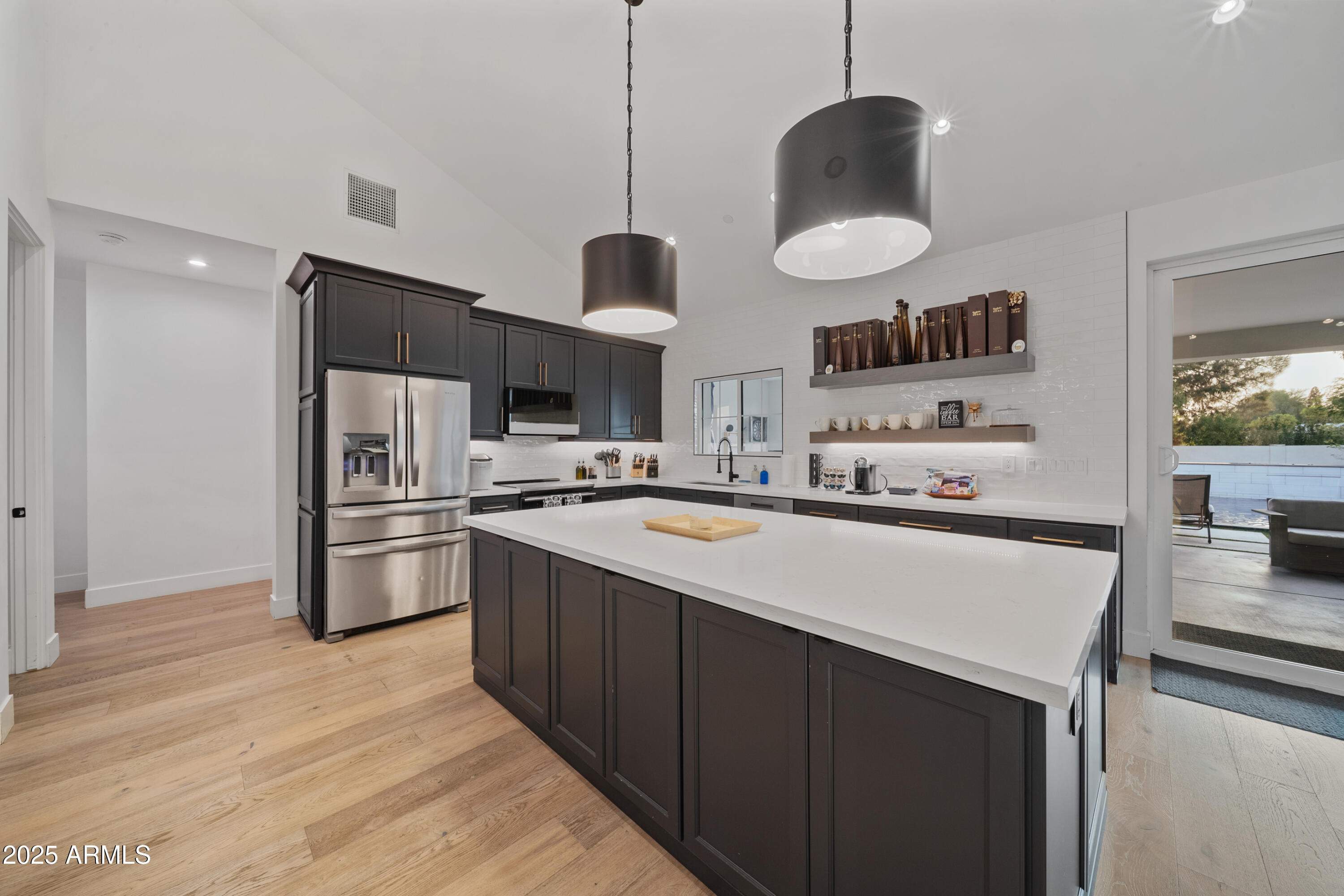 THUNDERBIRD EAST 3 - Residential