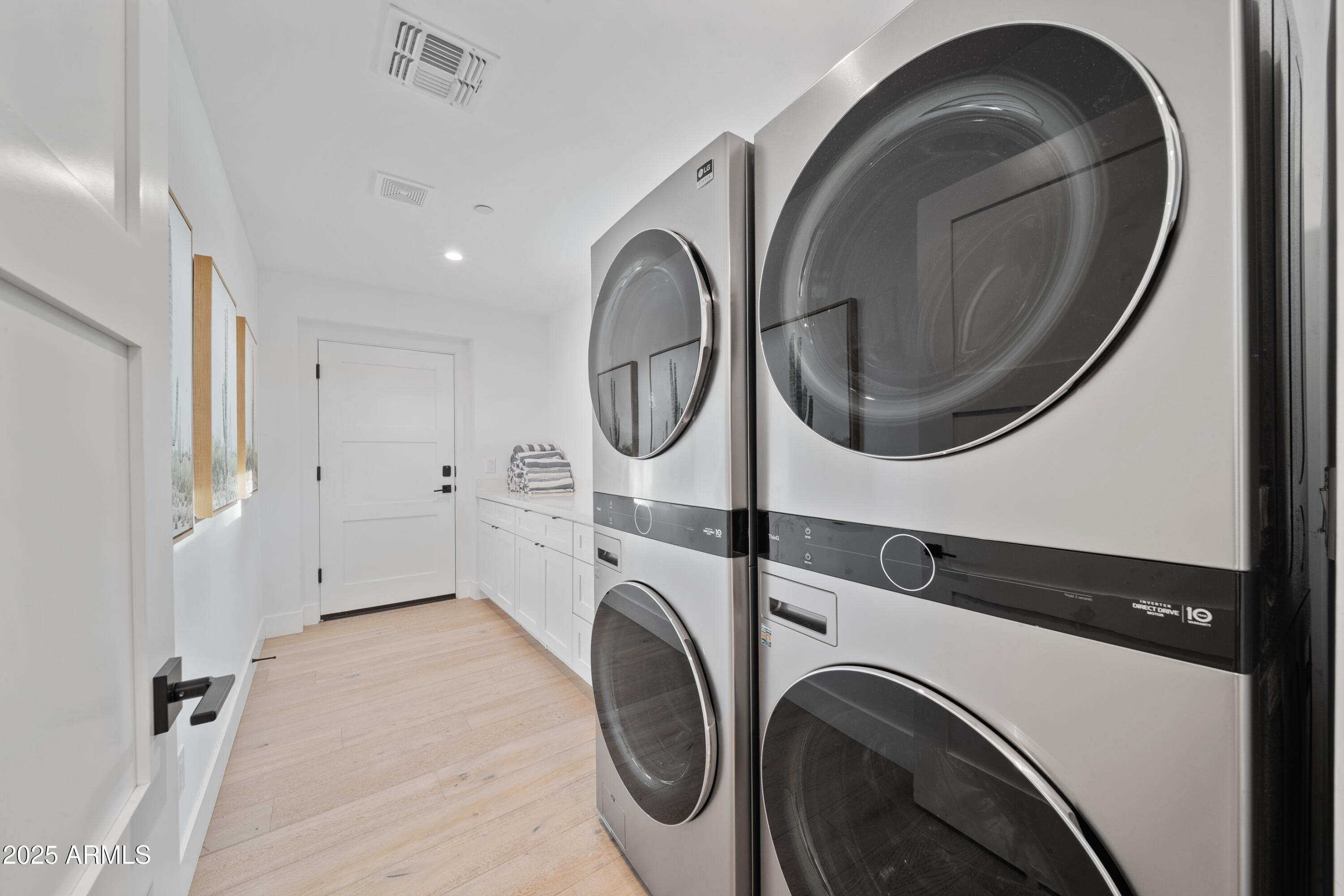 THUNDERBIRD EAST 3 - Residential