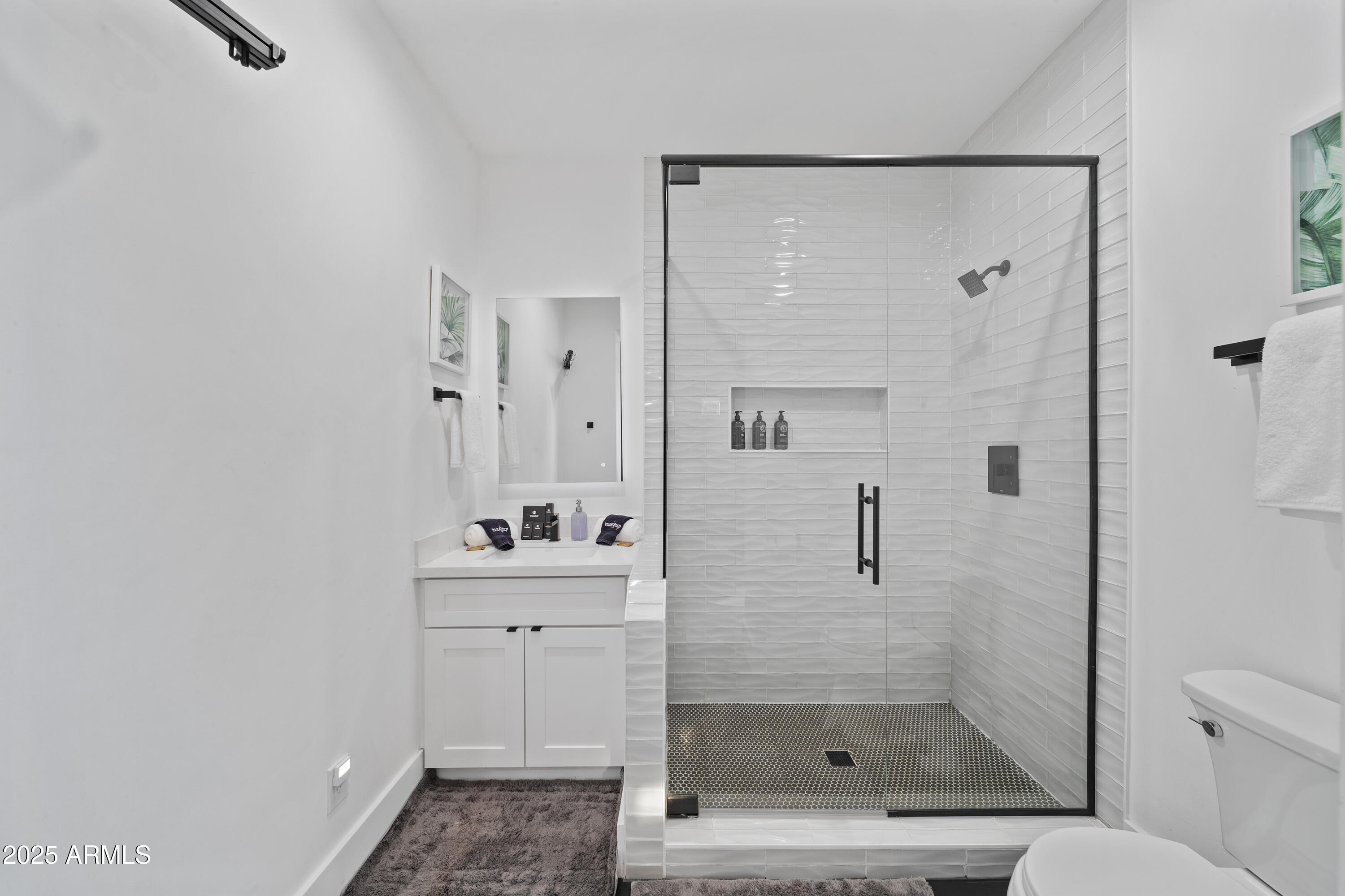 THUNDERBIRD EAST 3 - Residential