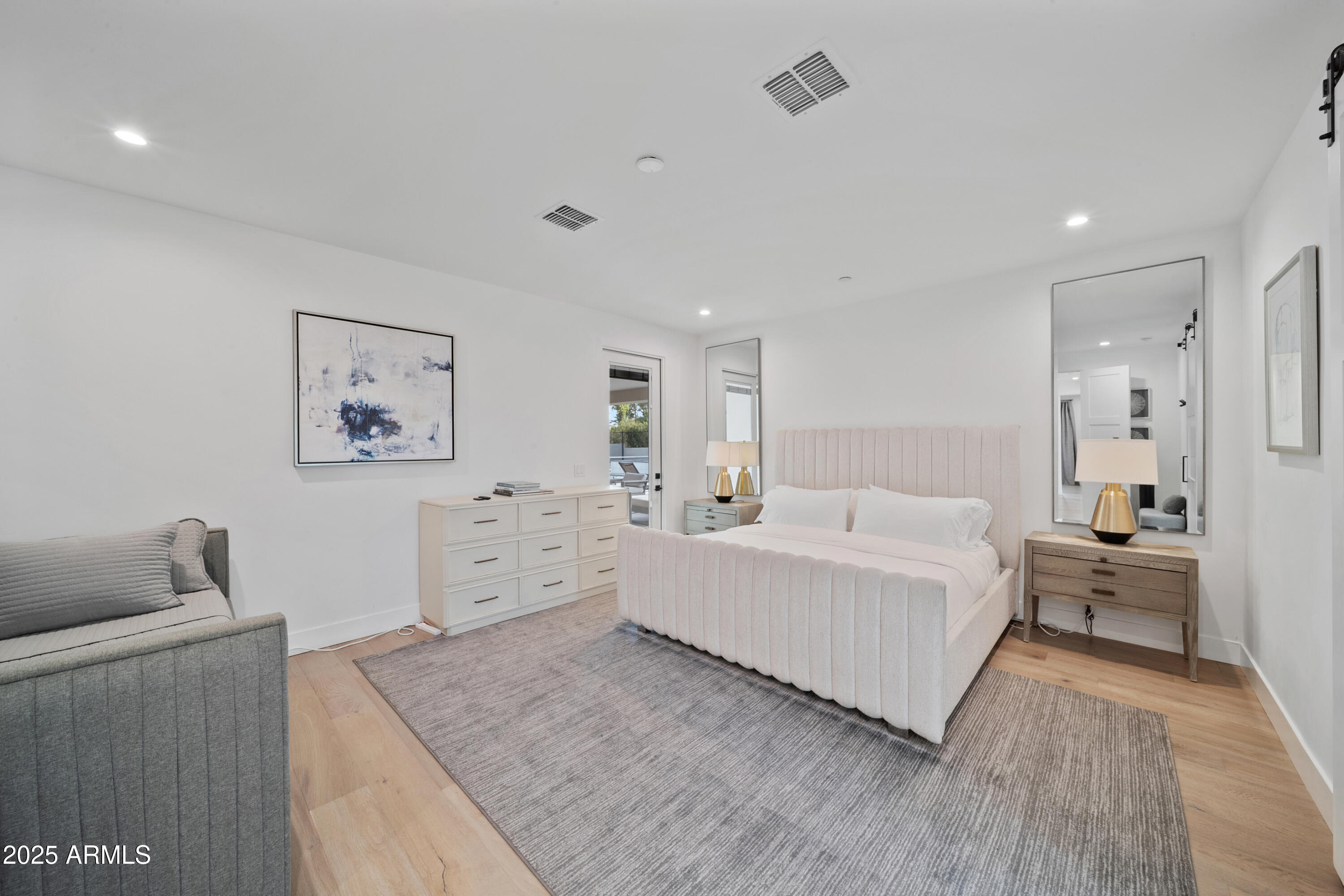 THUNDERBIRD EAST 3 - Residential