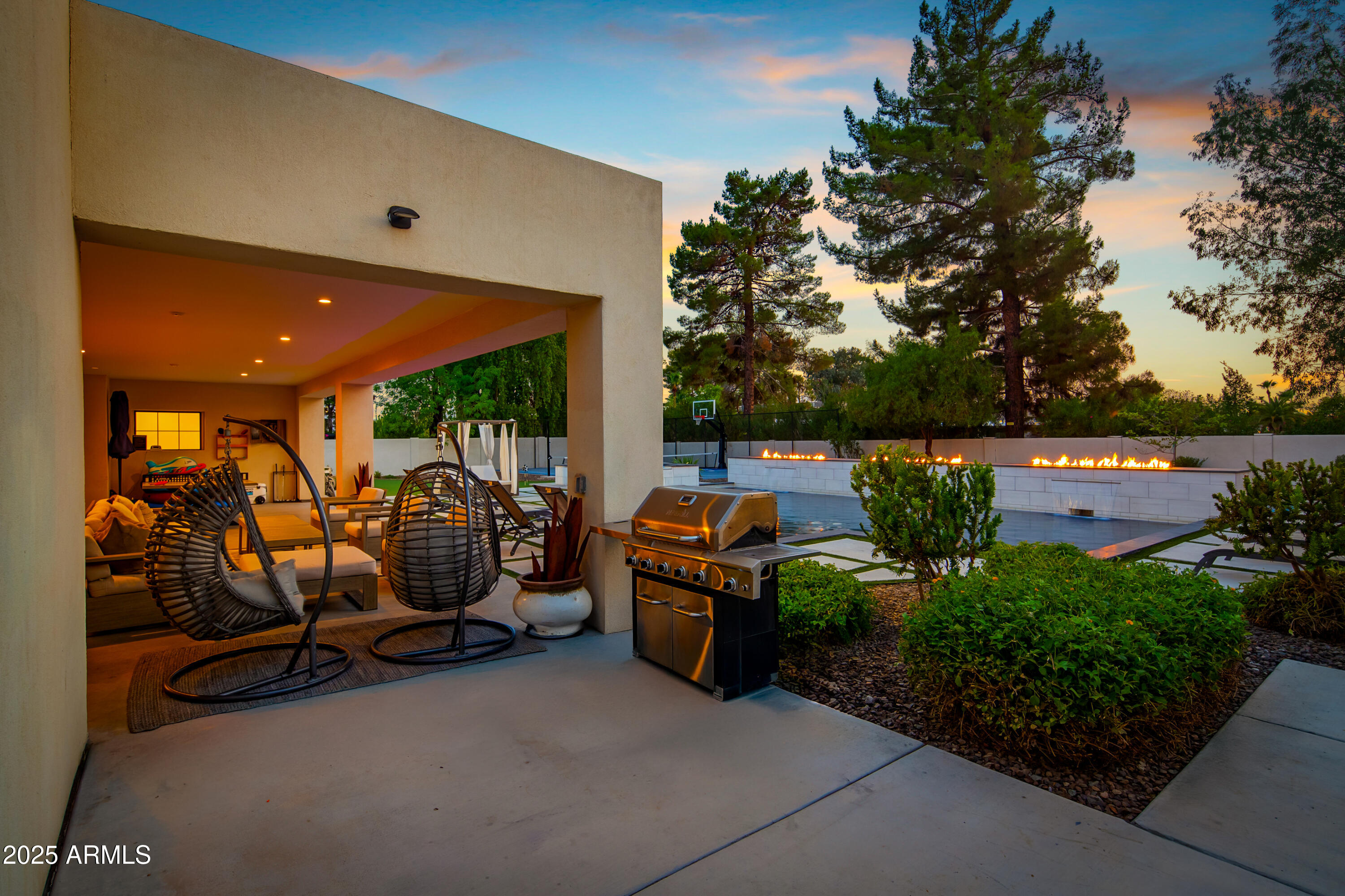THUNDERBIRD EAST 3 - Residential
