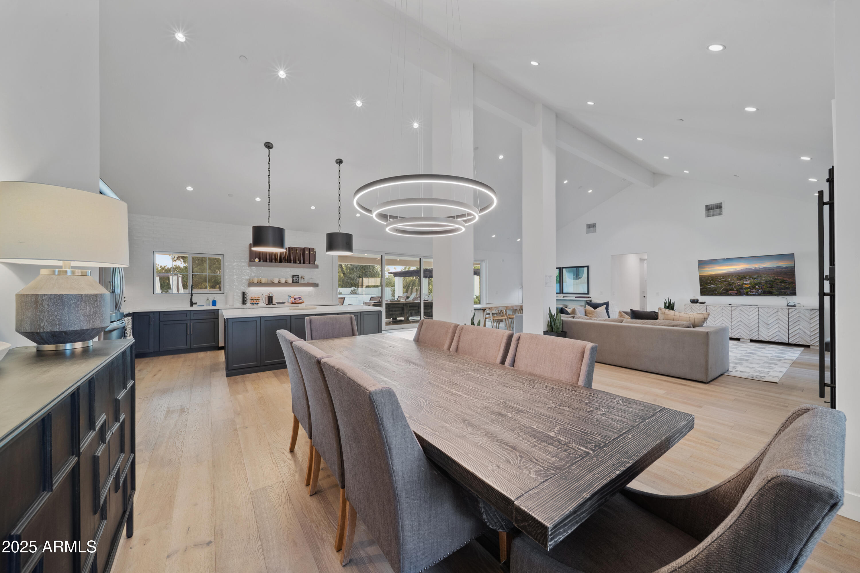 THUNDERBIRD EAST 3 - Residential