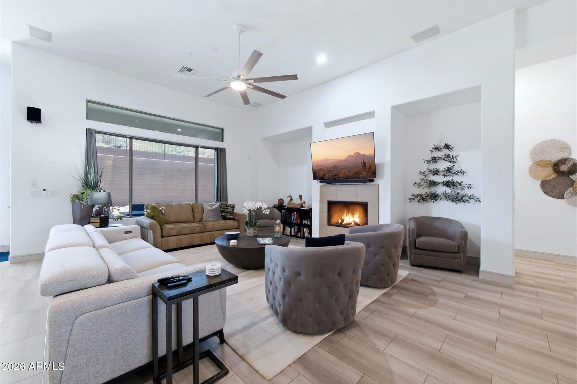 ANTHEM COUNTRY CLUB UNIT 42 - Residential